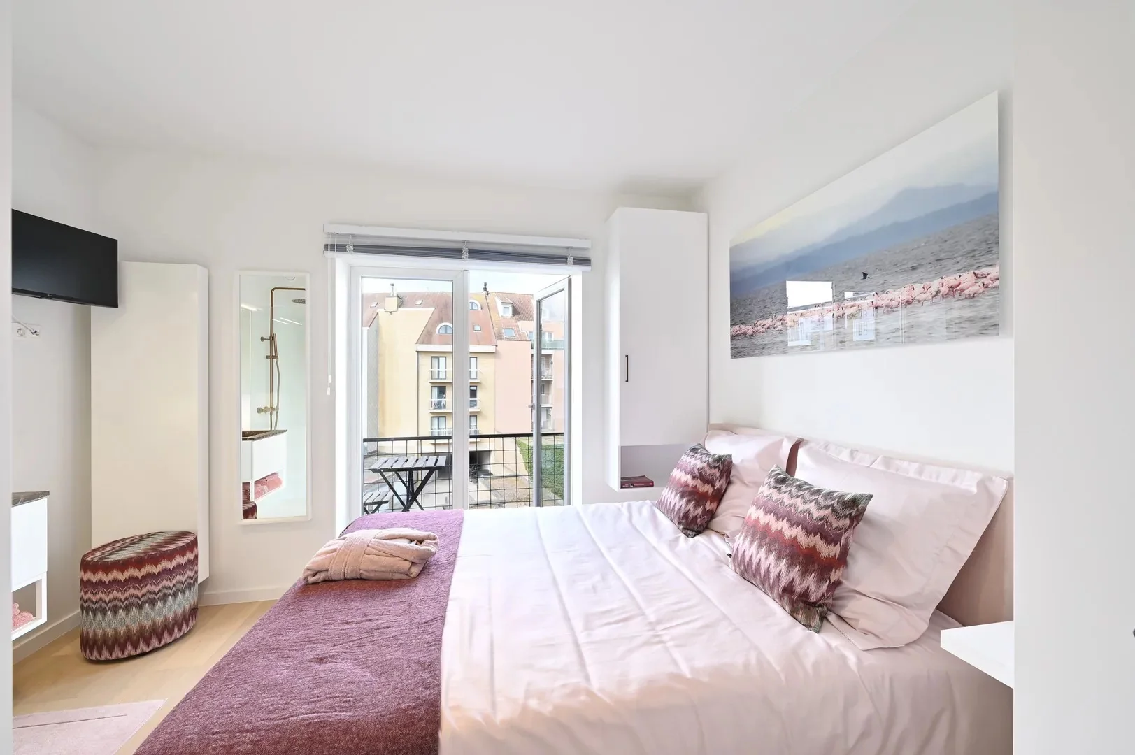 Volledig gerenoveerd appartement met een uniek zicht over de villa’s te Churchilllaan.