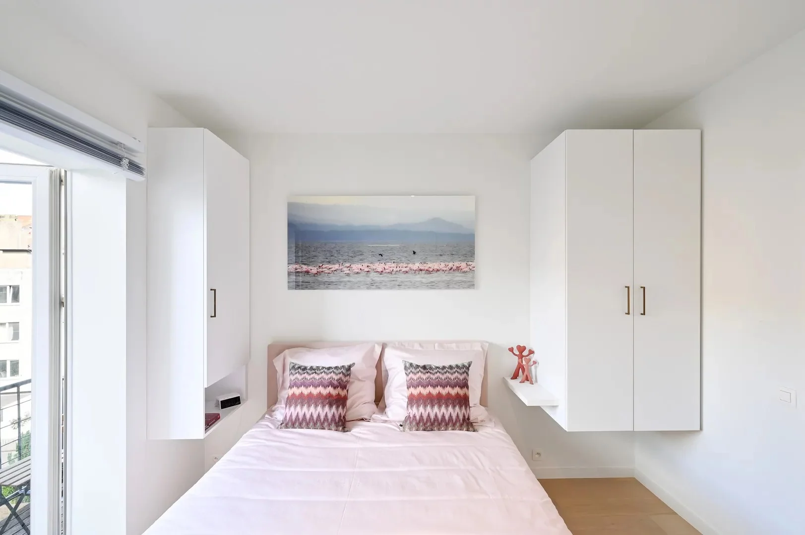 Volledig gerenoveerd appartement met een uniek zicht over de villa’s te Churchilllaan.