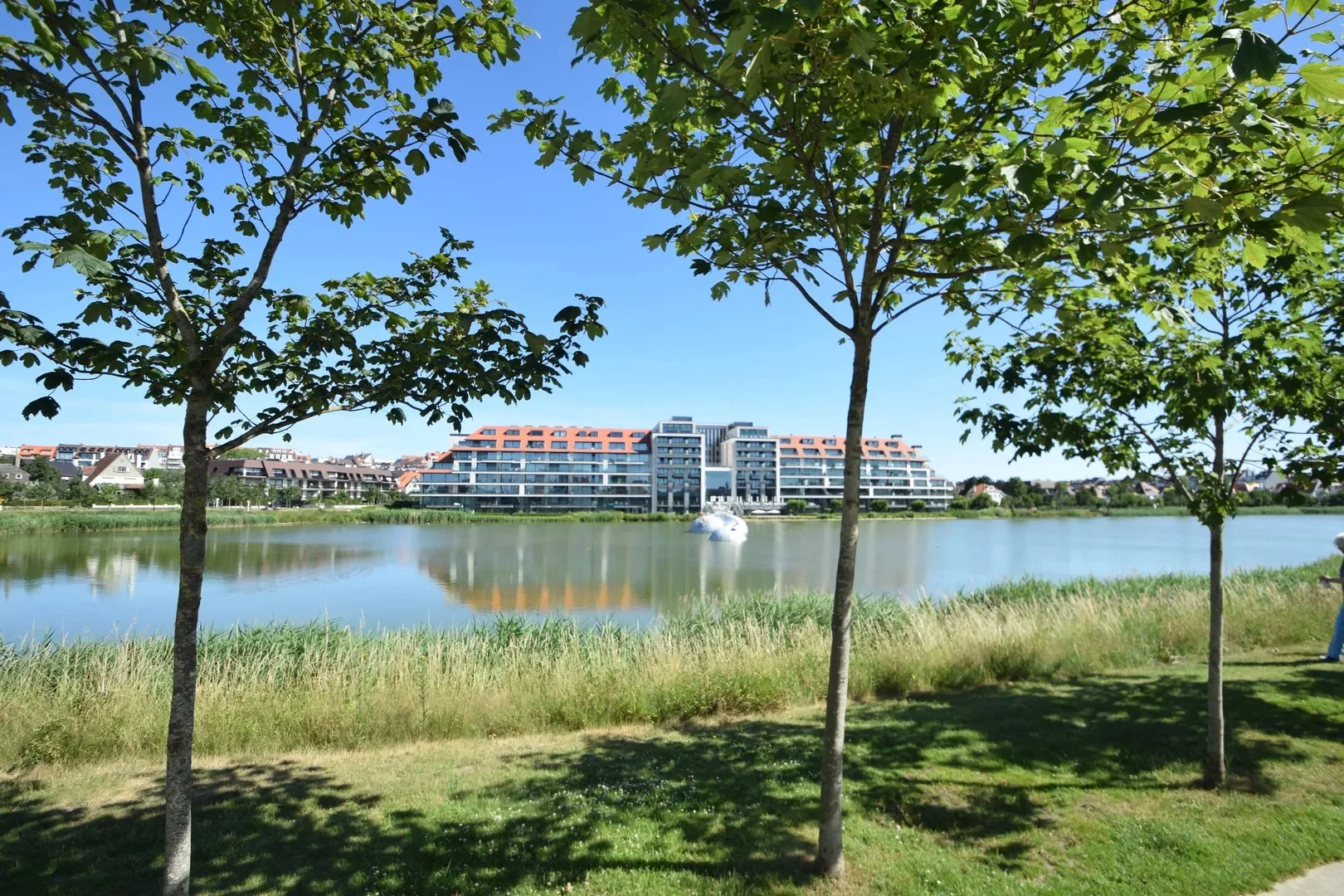 Instapklaar hoekappartement met prachtig zicht op het Zegemeer.