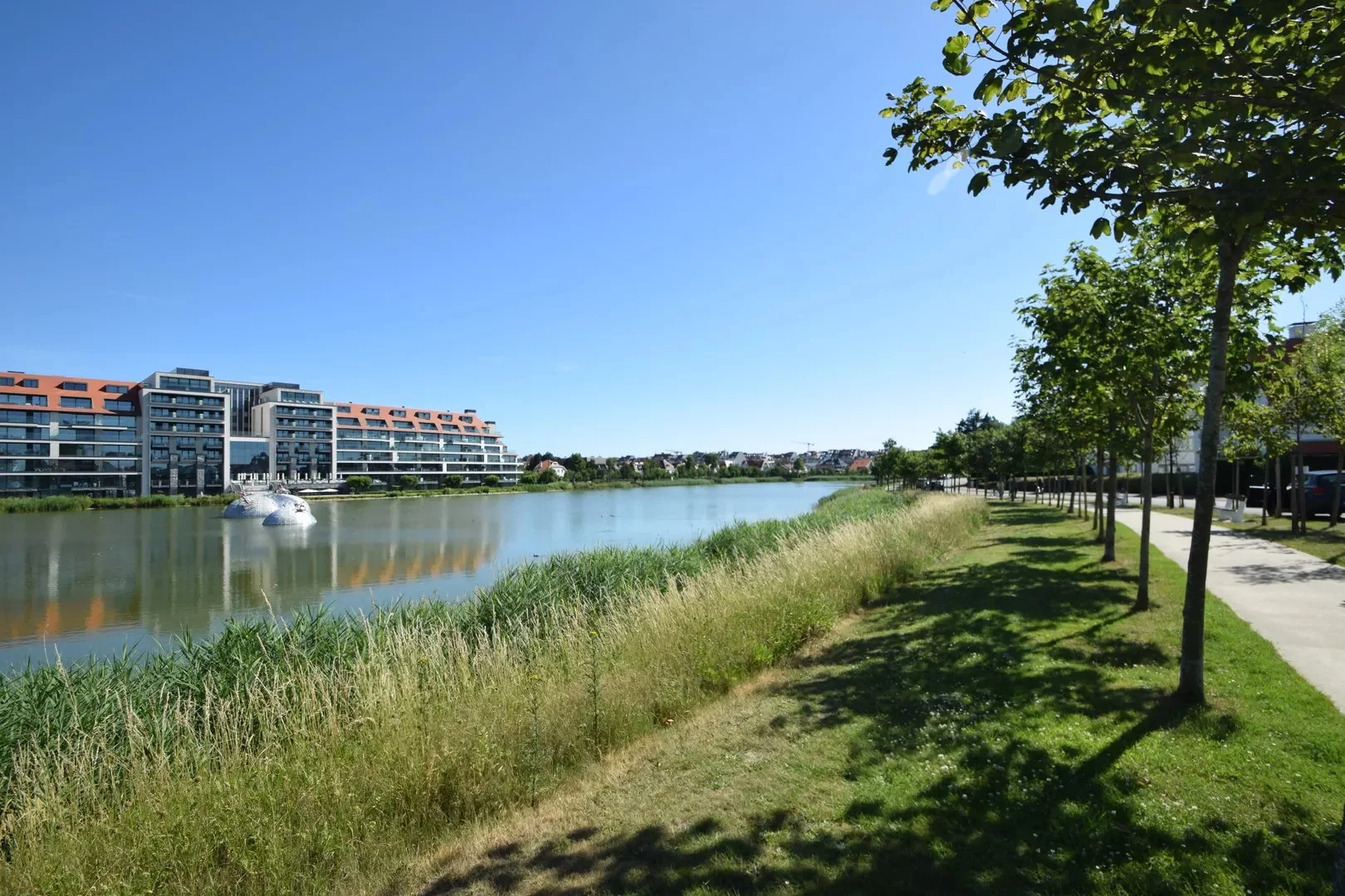 Instapklaar hoekappartement met prachtig zicht op het Zegemeer.