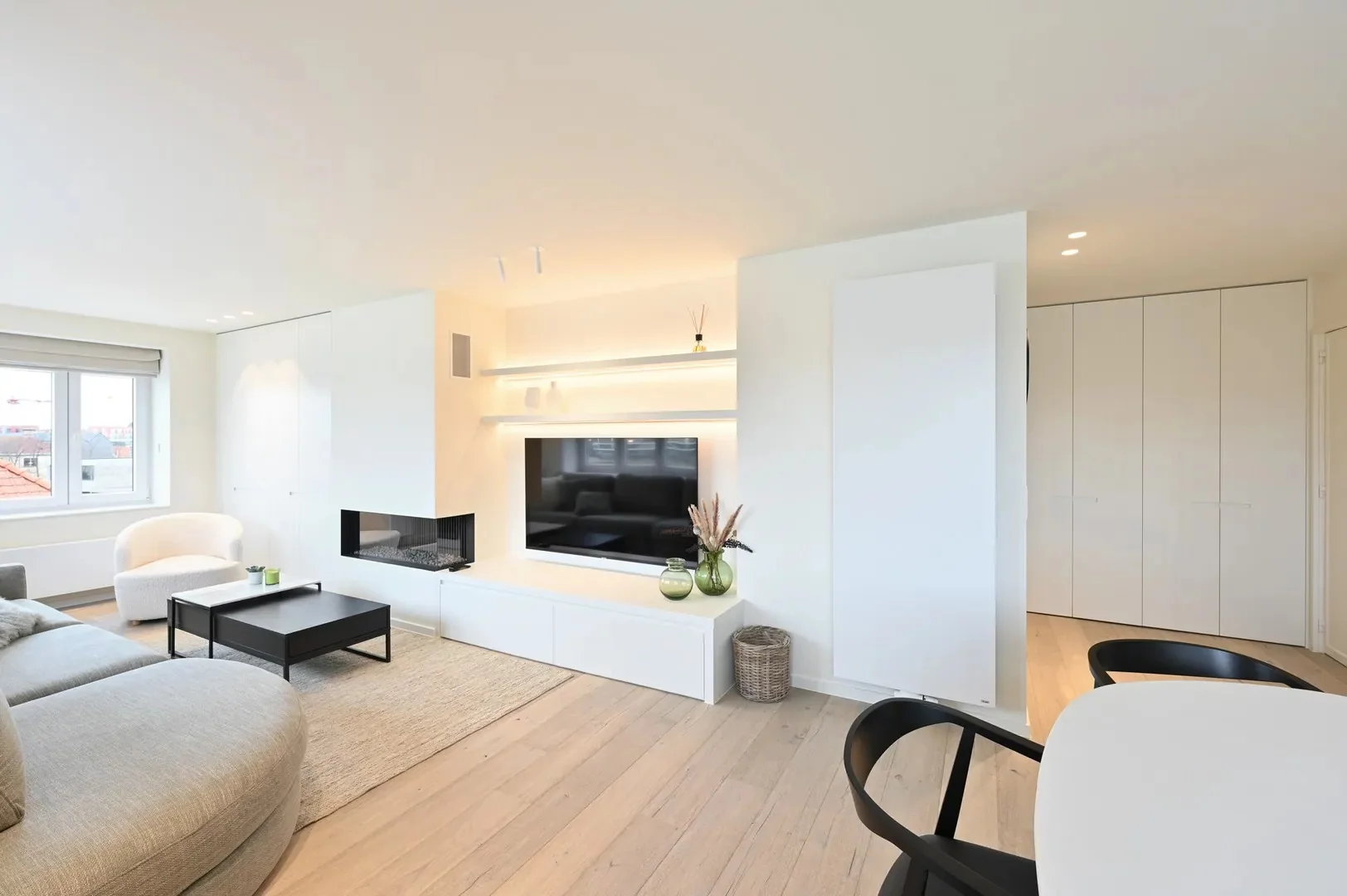 Instapklaar hoekappartement met prachtig zicht op het Zegemeer.