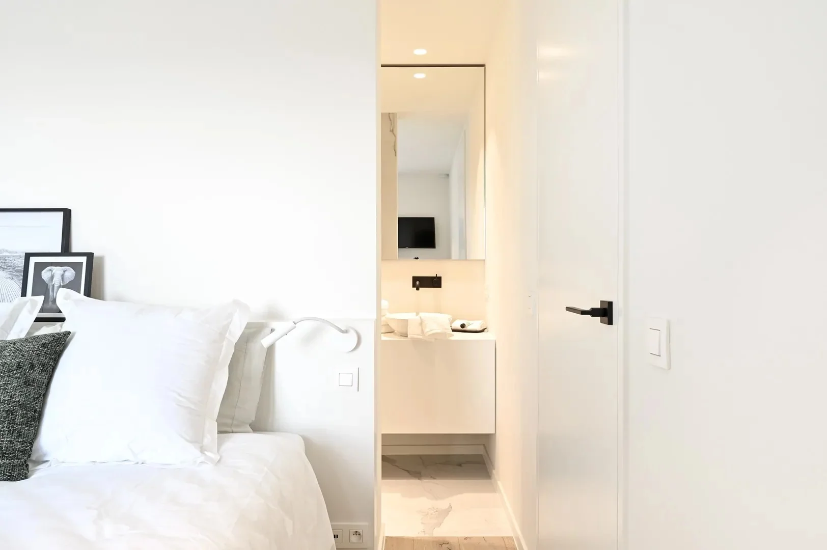 Instapklaar hoekappartement met prachtig zicht op het Zegemeer.