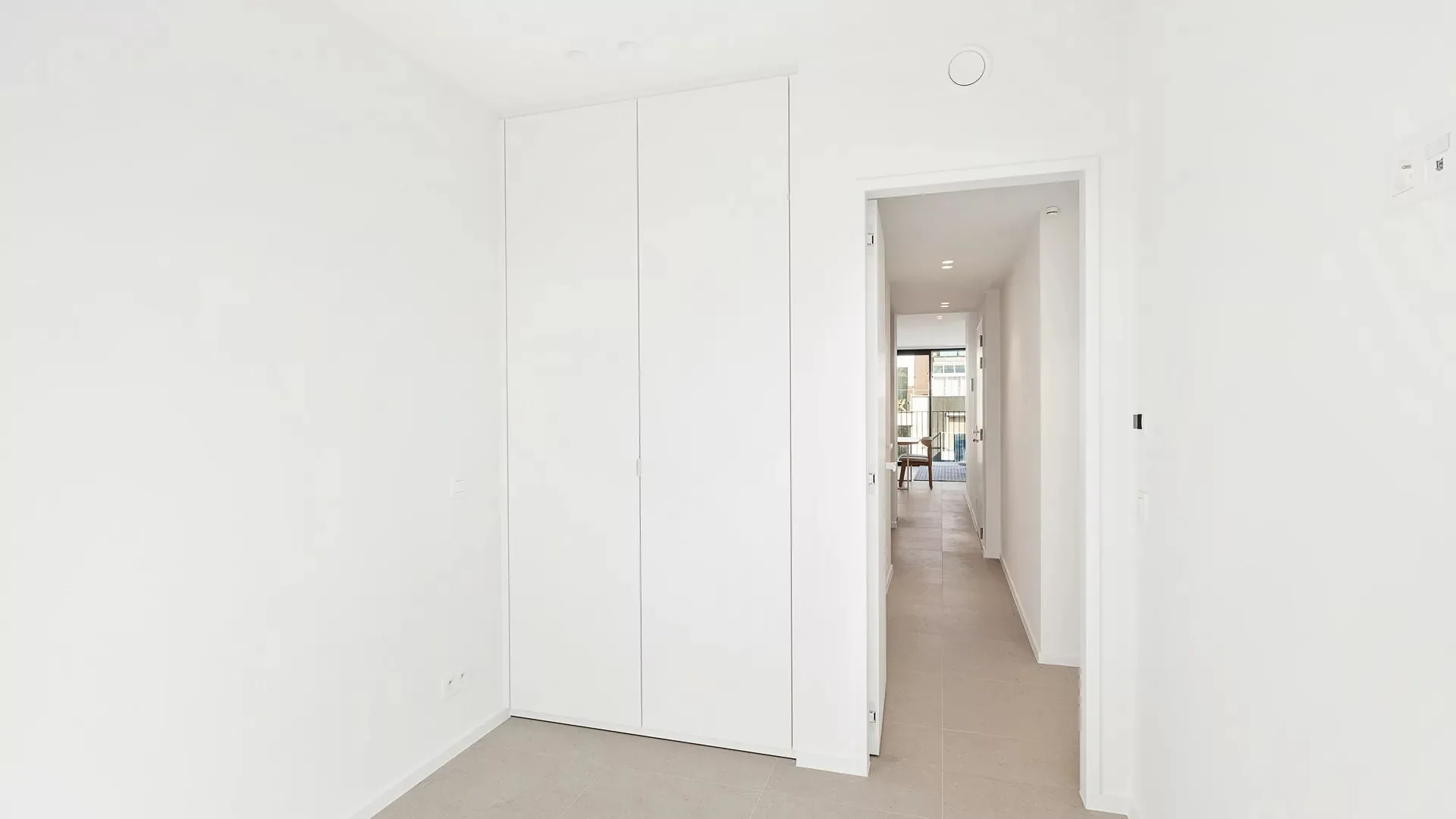 Nieuwbouw 2-slaapkamerappartement met open zicht.