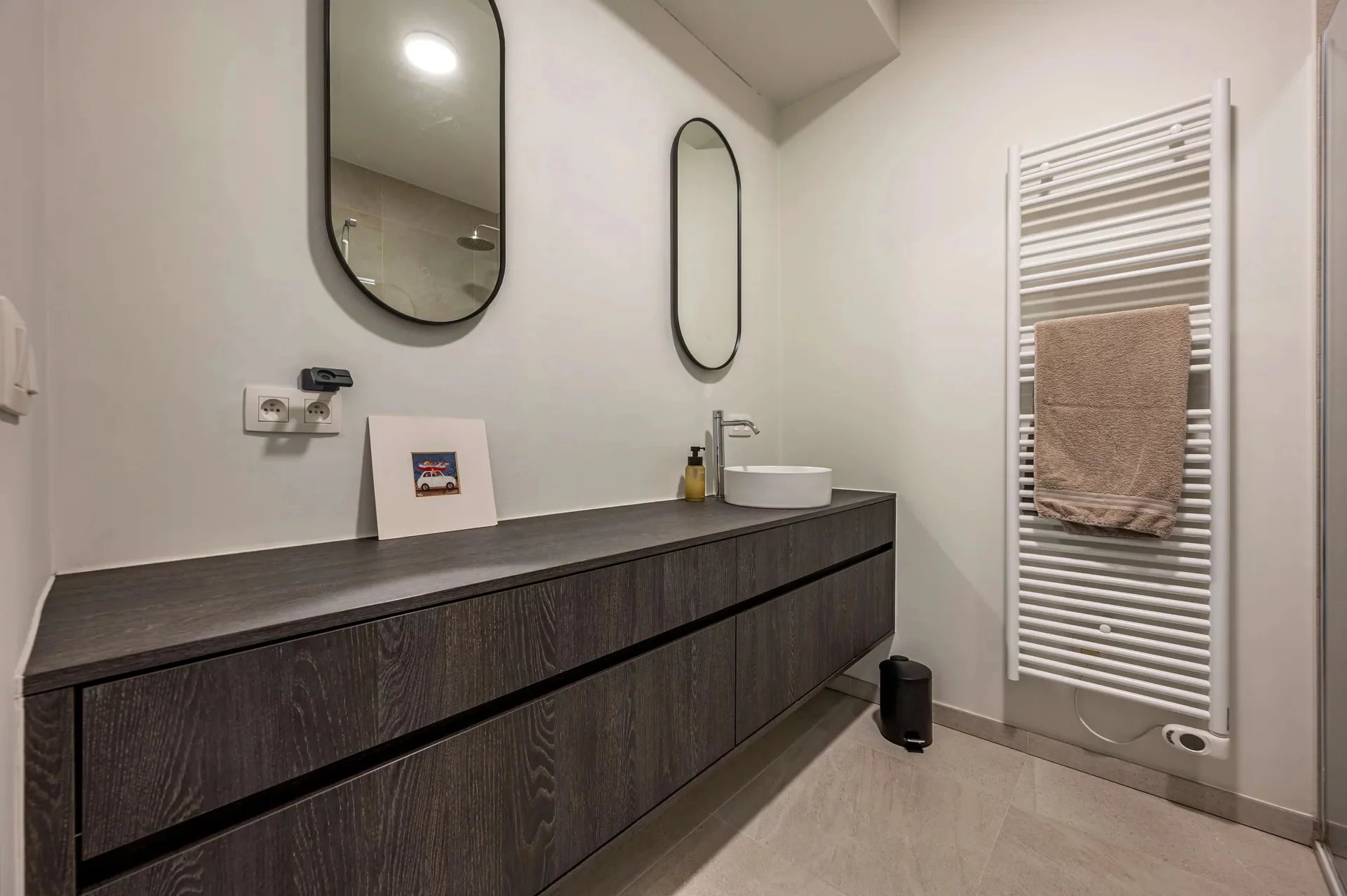 Recent appartement met groot terras, centrum Waregem [Stationsstraat].