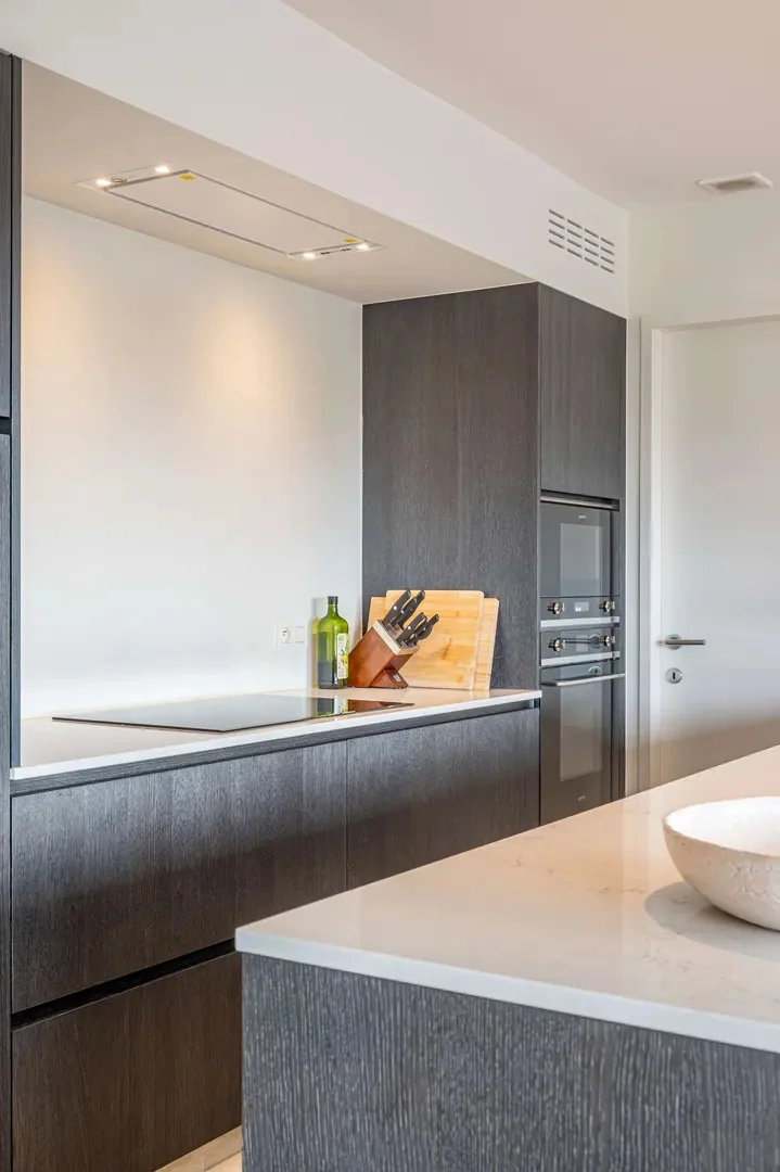 Recent appartement met groot terras, centrum Waregem [Stationsstraat].