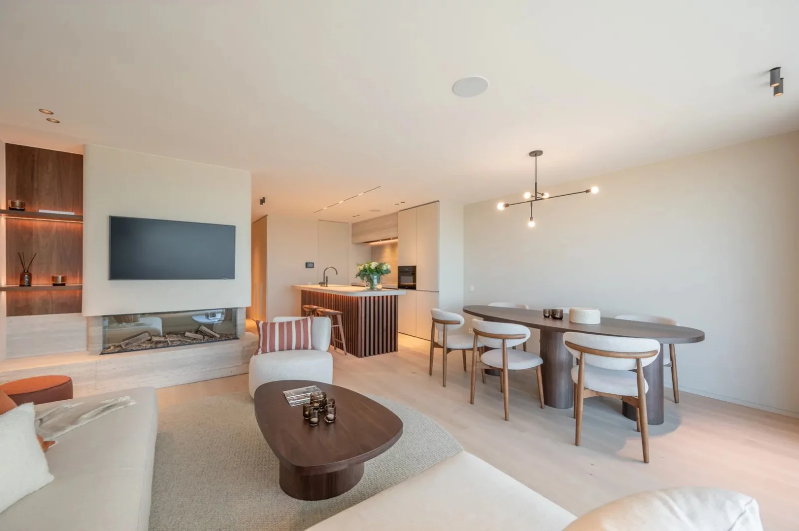 Magnifiek 3-Slaapkamerappartement met Terras op de Zeedijk in Het Zoute