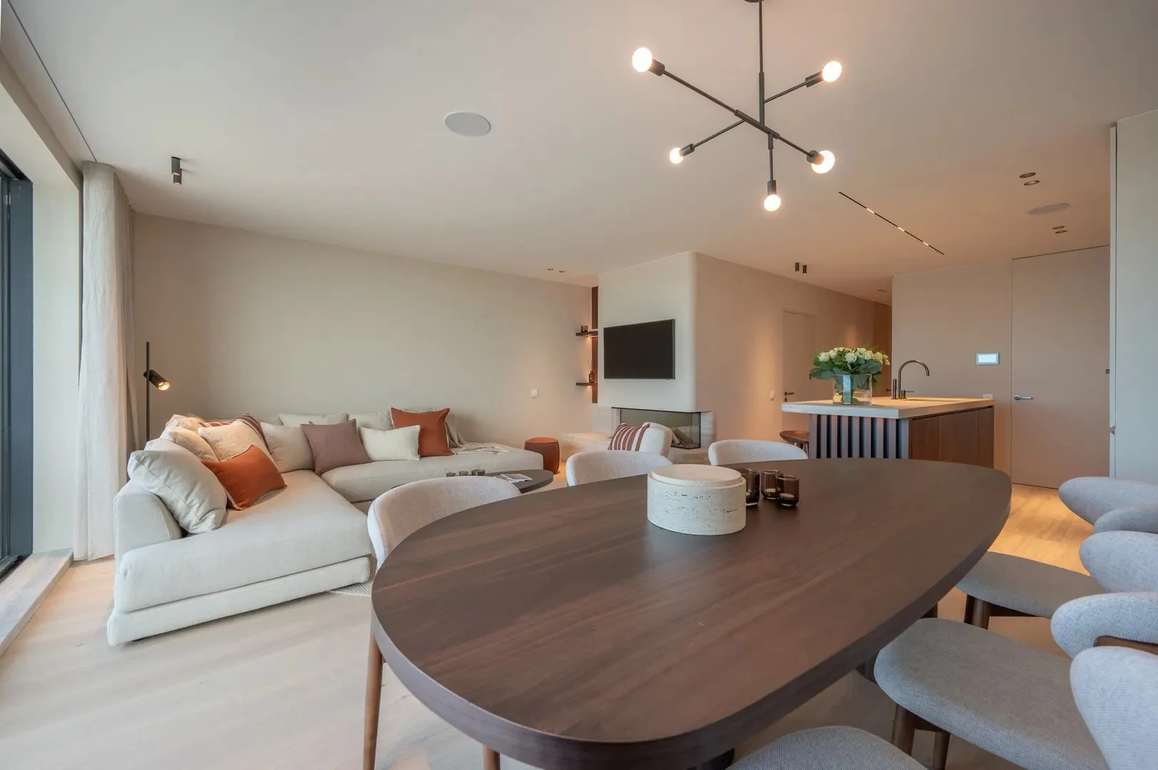 Magnifiek 3-Slaapkamerappartement met Terras op de Zeedijk in Het Zoute