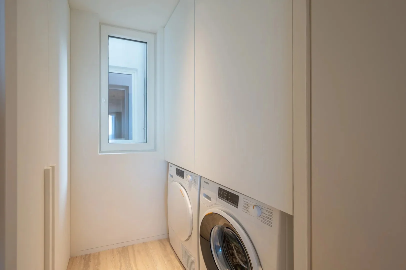 Magnifiek 3-Slaapkamerappartement met Terras op de Zeedijk in Het Zoute