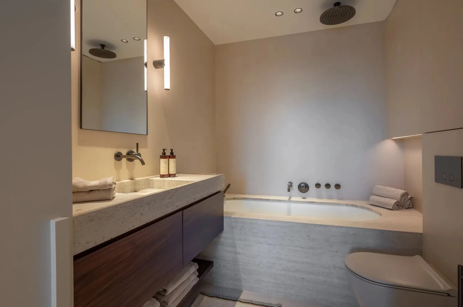 Magnifiek 3-Slaapkamerappartement met Terras op de Zeedijk in Het Zoute