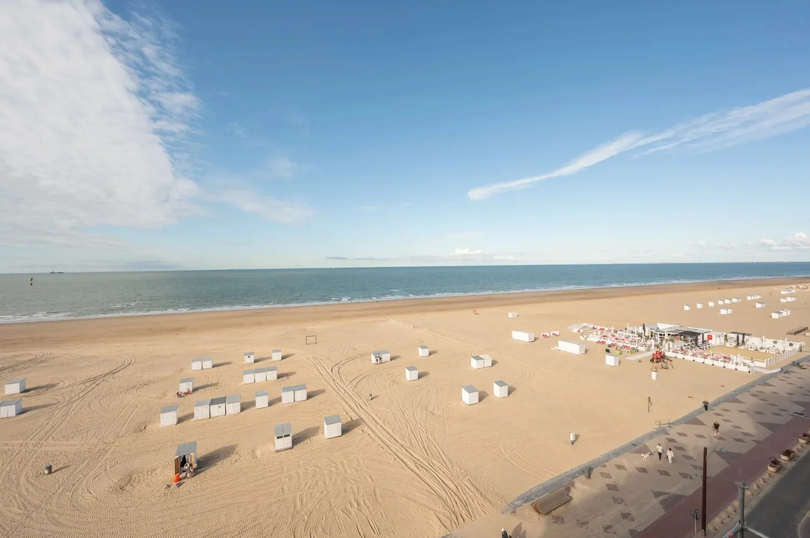 Magnifiek 3-Slaapkamerappartement met Terras op de Zeedijk in Het Zoute