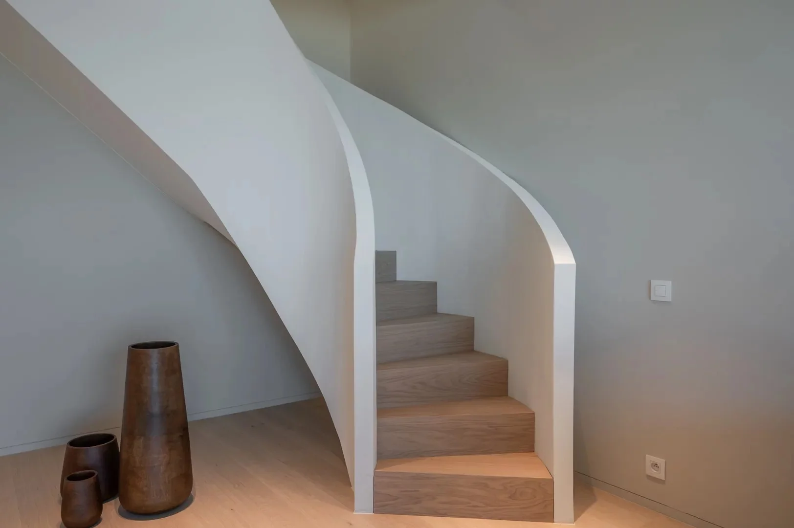 Prachtig nieuwbouw duplex-appartement op Zeedijk te Zoute.
