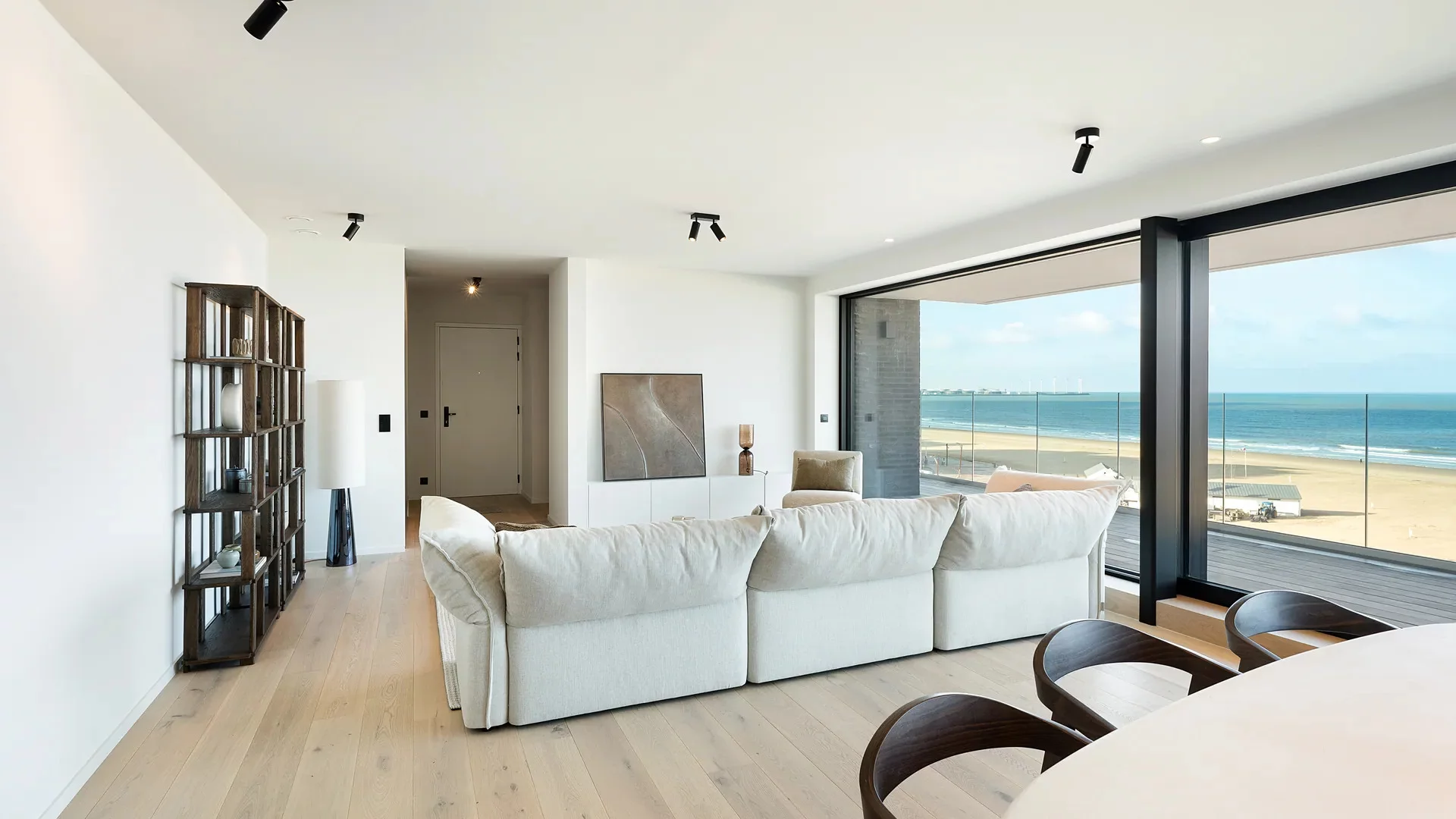 Exclusief high-end appartement in iconisch gebouw aan RBSC.