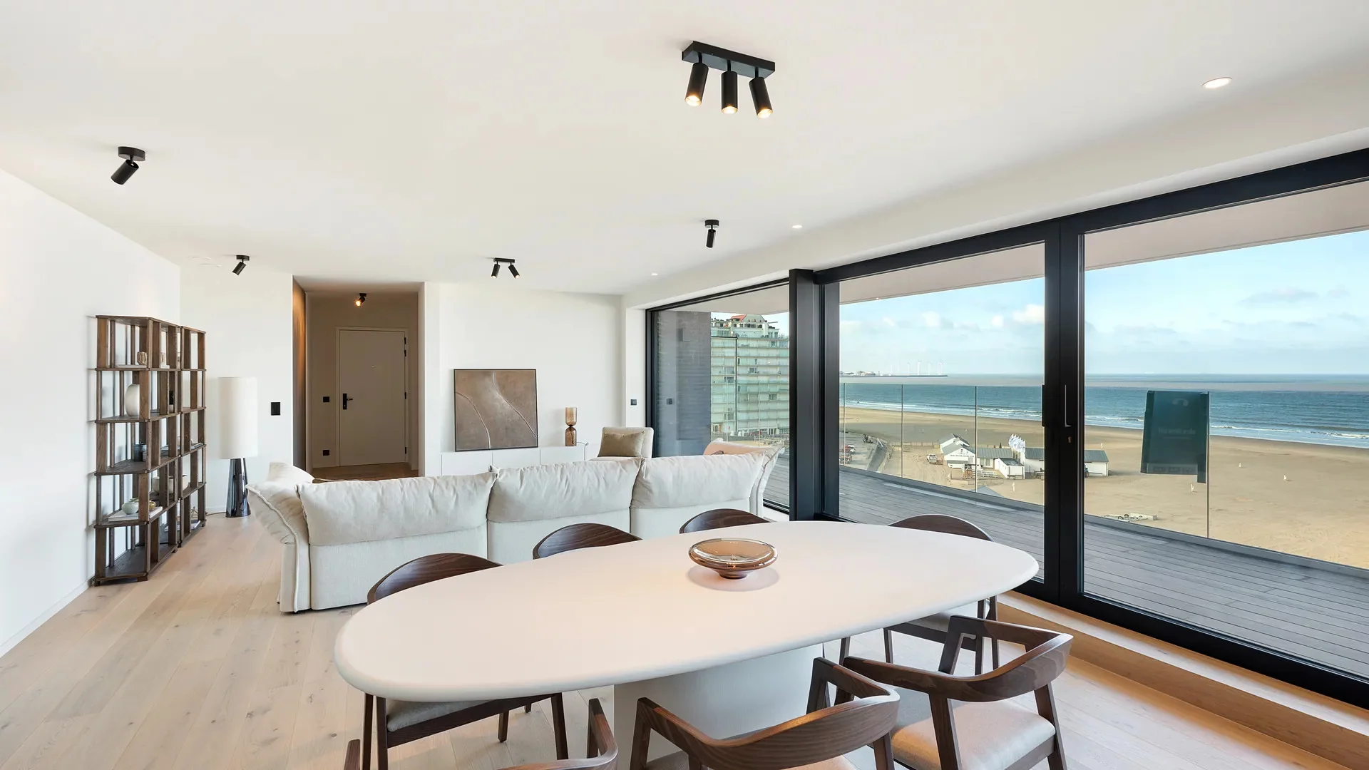 Exclusief high-end appartement in iconisch gebouw aan RBSC.