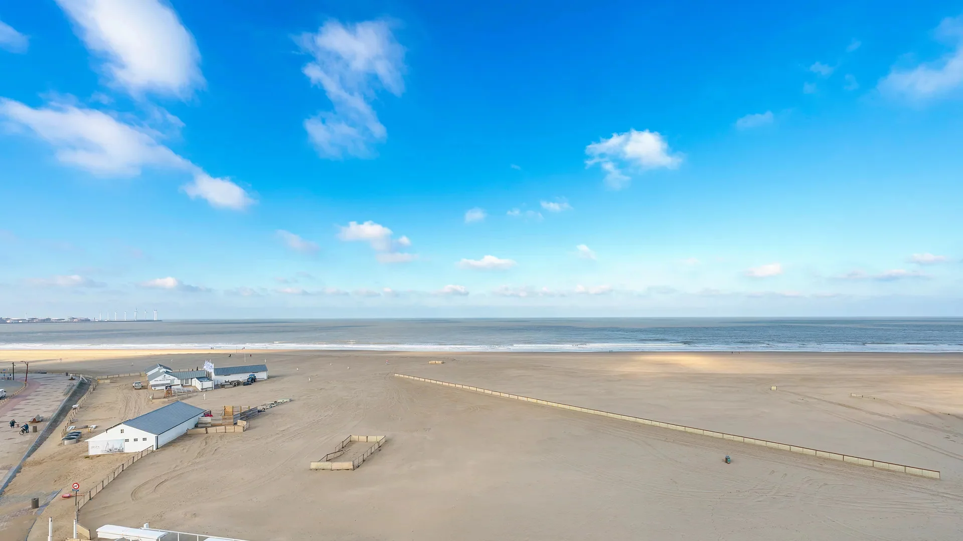 Exclusief high-end appartement in iconisch gebouw aan RBSC.