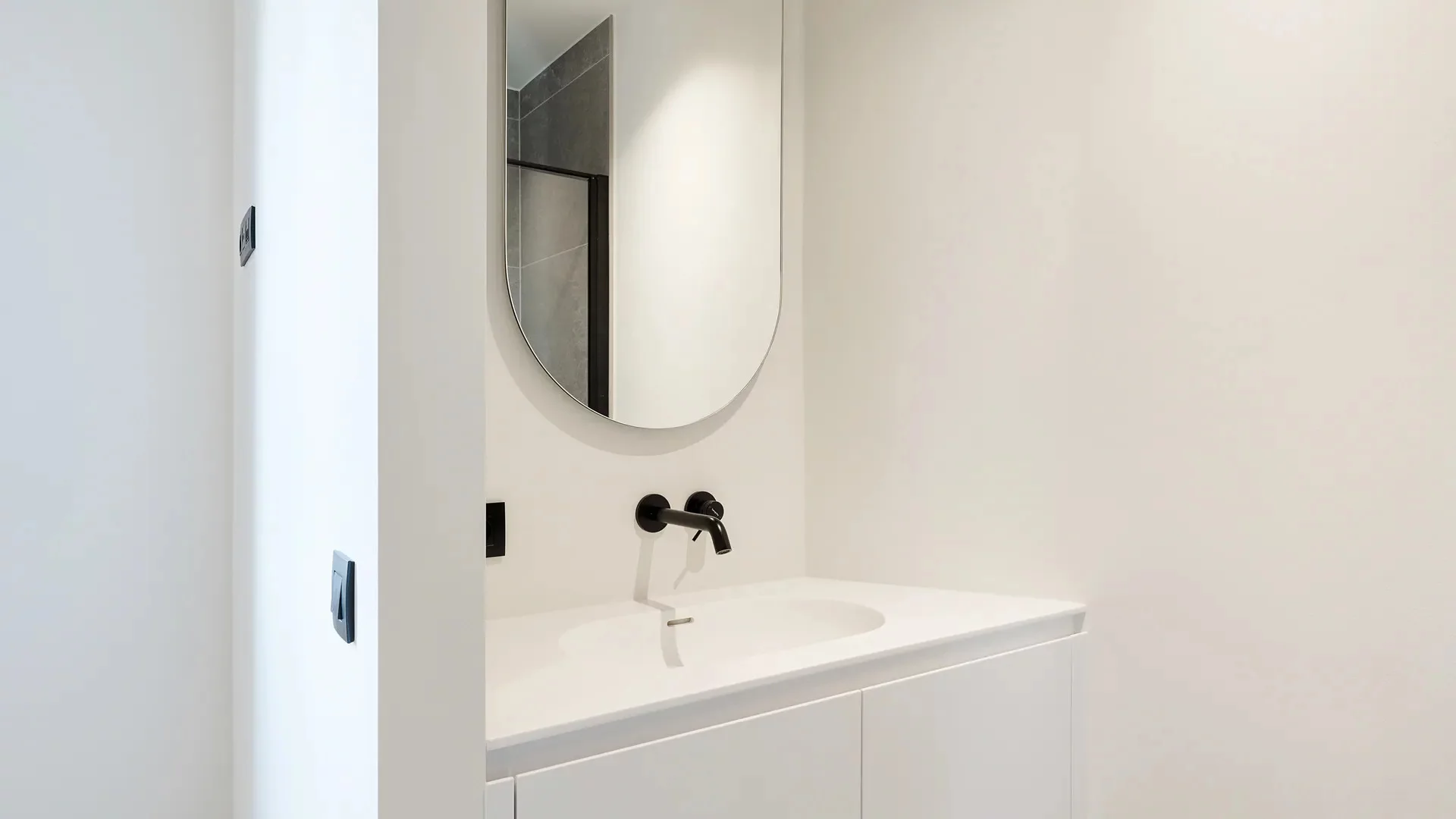 Exclusief high-end appartement in iconisch gebouw aan RBSC.
