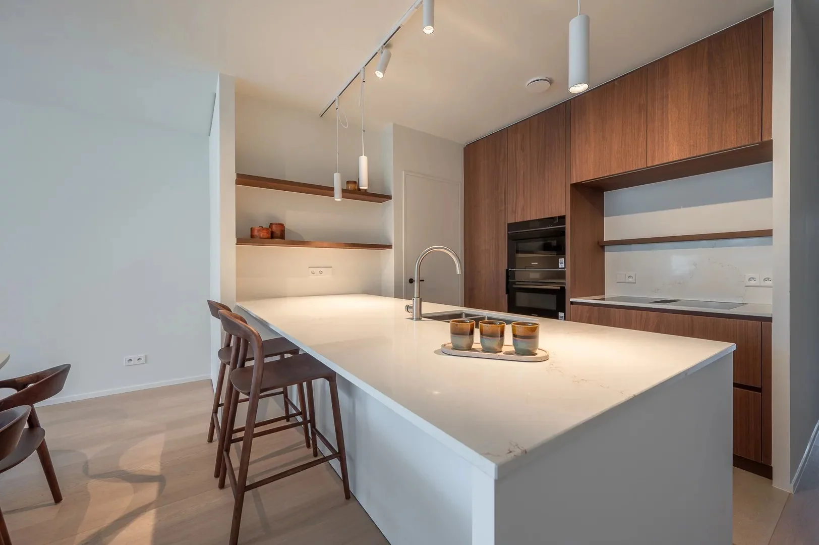 Nieuwbouw appartement op een centrale ligging te Knokke, vlakbij het Zegemeer en op wandelafstand v