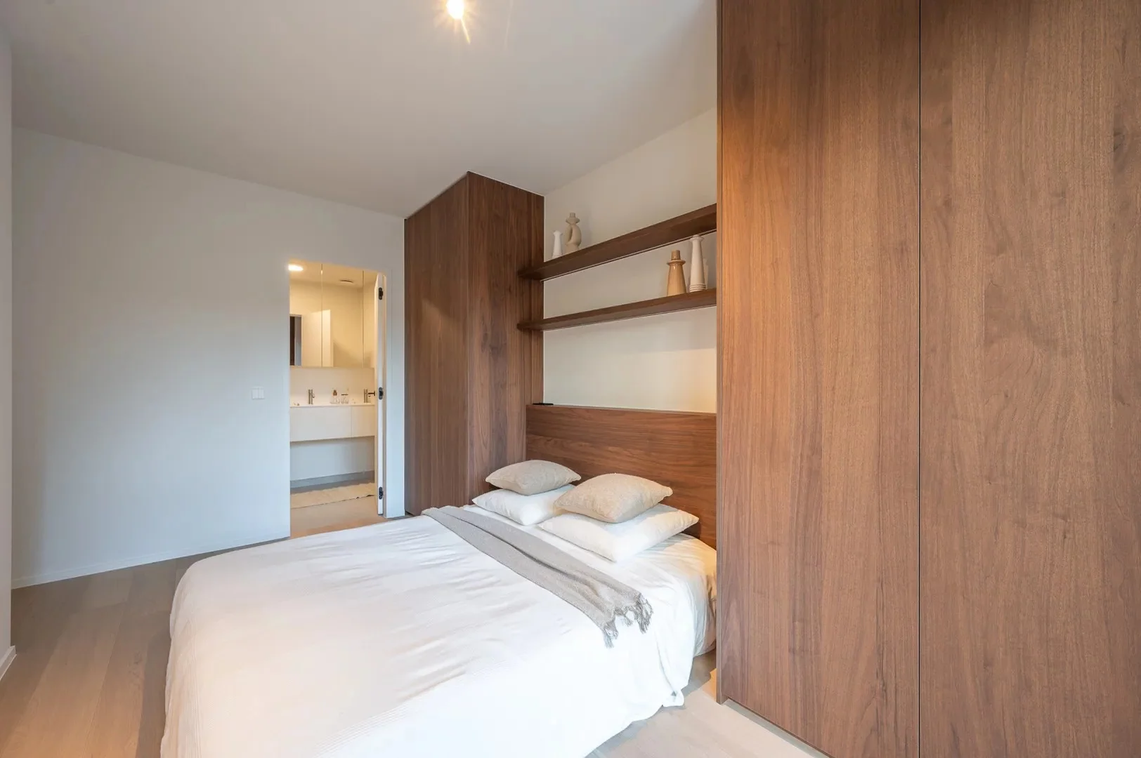 Nieuwbouw appartement op een centrale ligging te Knokke, vlakbij het Zegemeer en op wandelafstand v