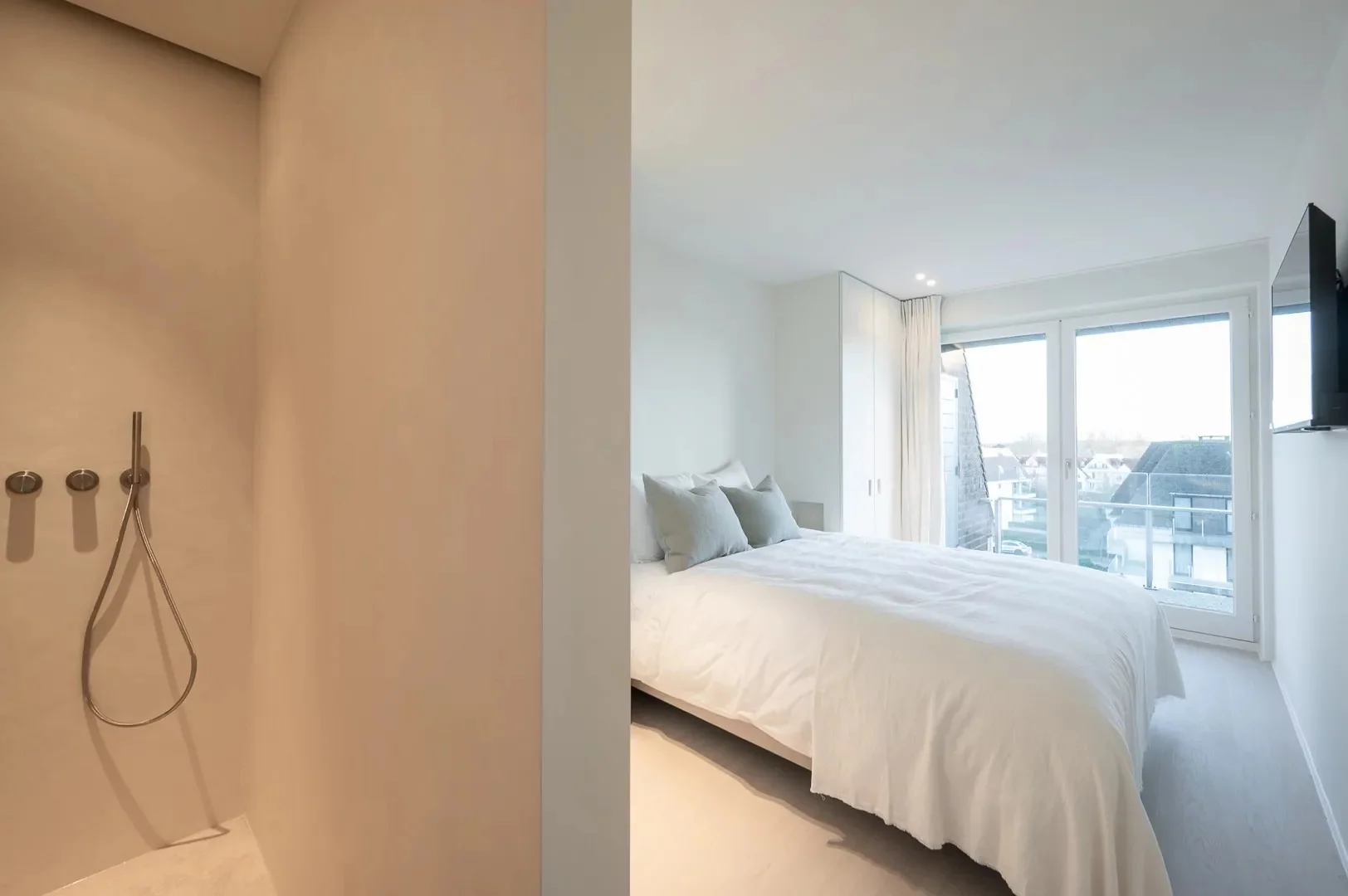 Magnifiek appartement met frontaal zeezicht in Zoute.