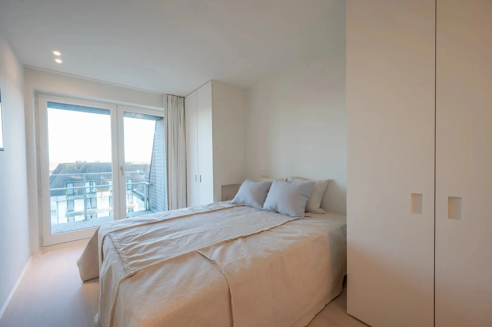 Magnifiek appartement met frontaal zeezicht in Zoute.