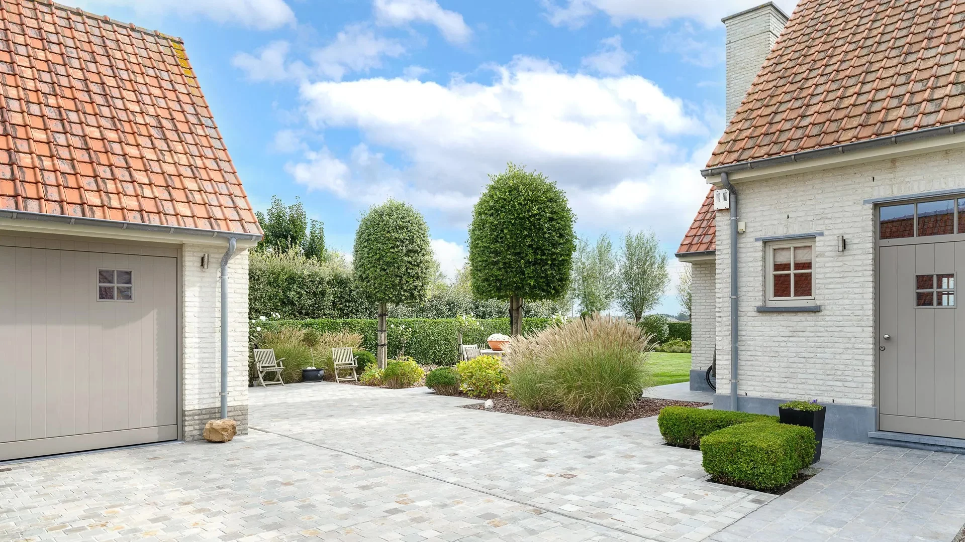 Mooie woning met zwembad rustig gelegen,Knokke nabij centrum.