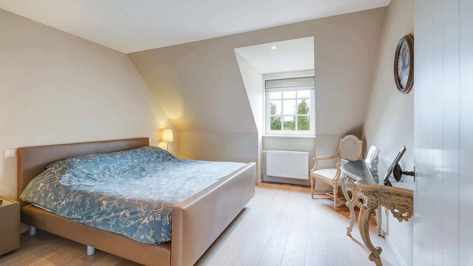 Mooie woning met zwembad rustig gelegen,Knokke nabij centrum.
