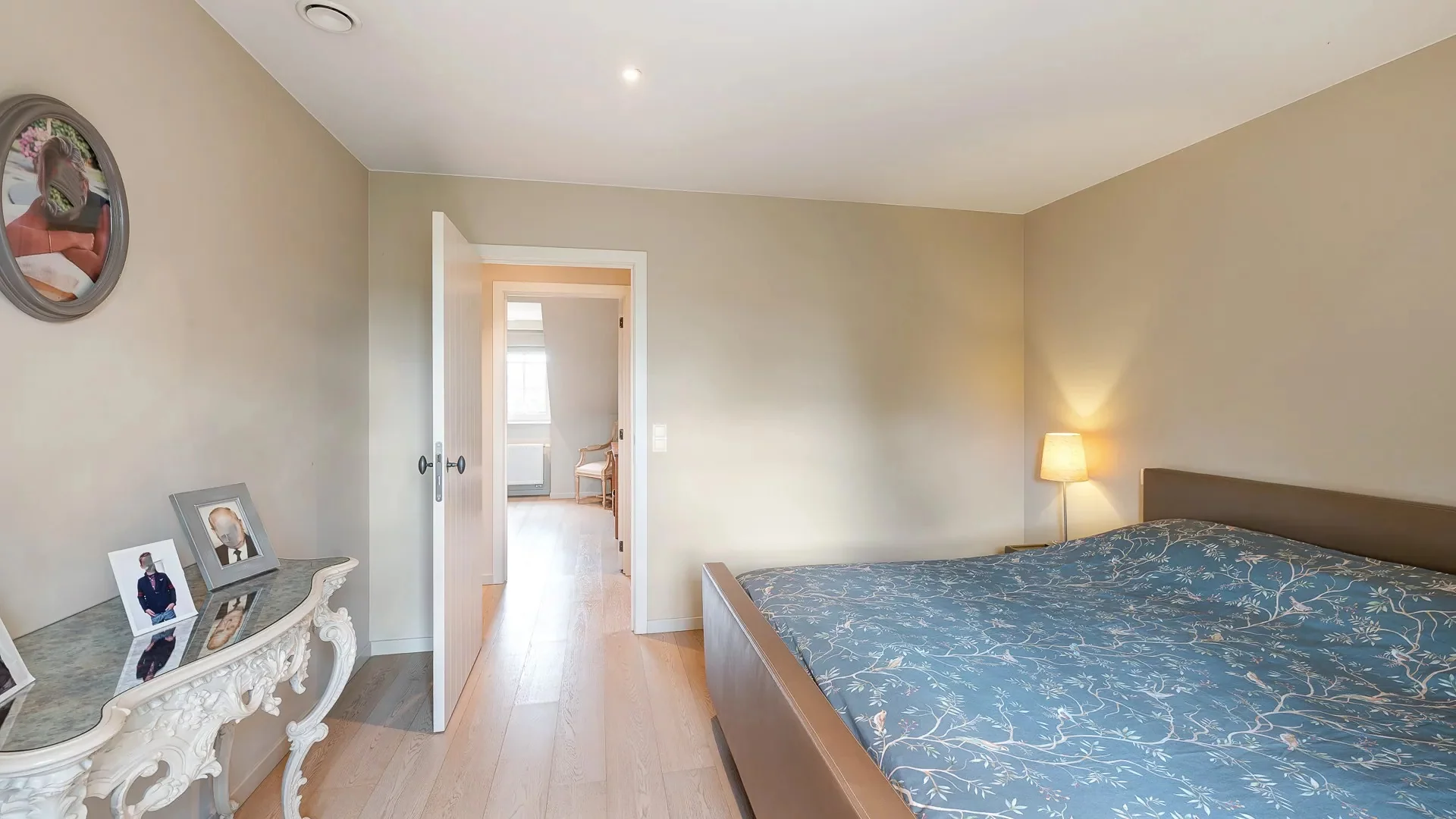 Mooie woning met zwembad rustig gelegen,Knokke nabij centrum.