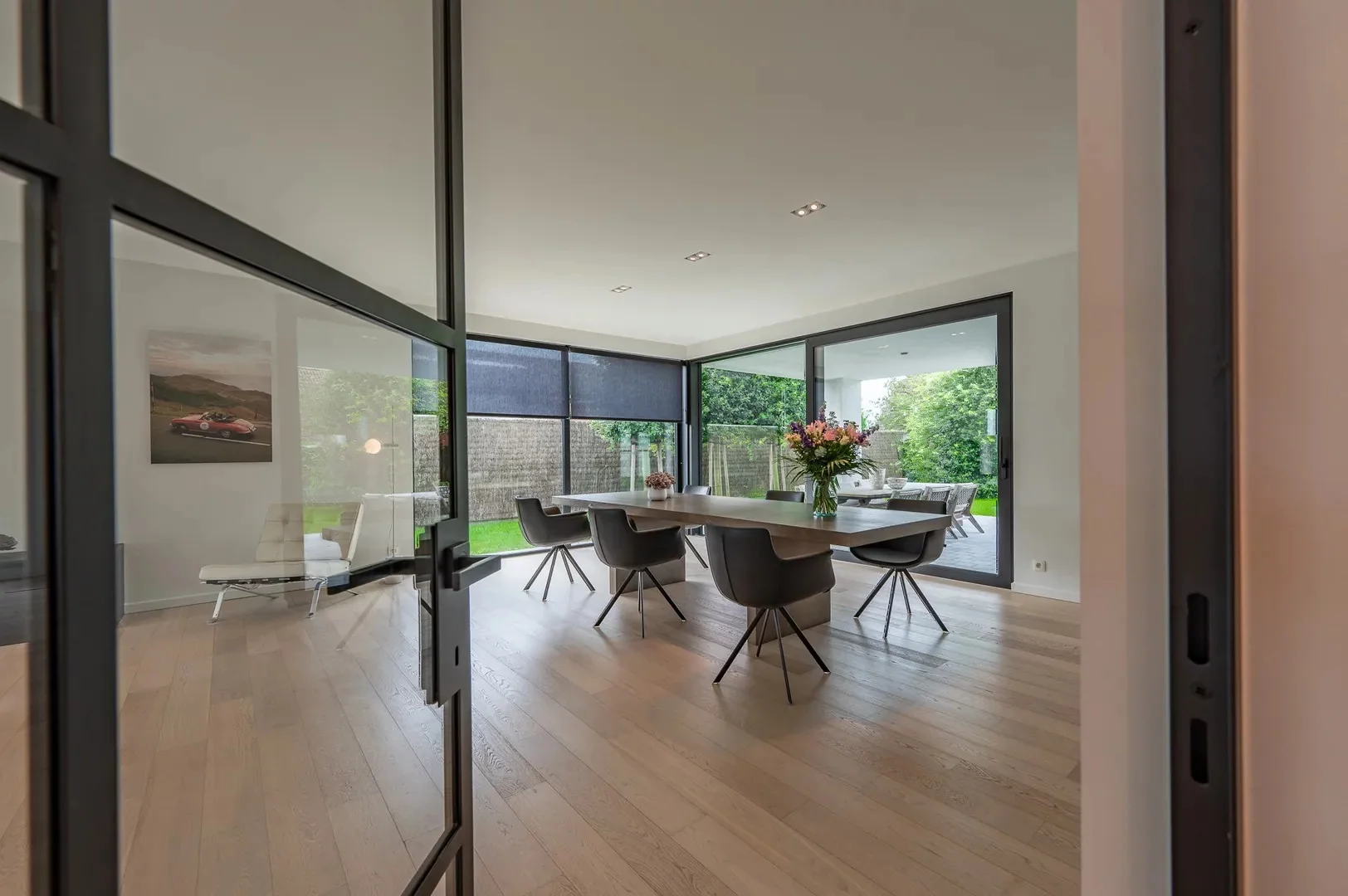 Recente alleenstaande villa centraal gelegen vlakbij het centrum van Knokke.