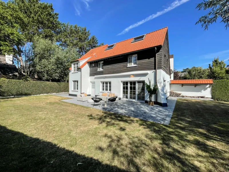 Schitterende villa rustig gelegen op een top ligging, in een paadje in het Zoute