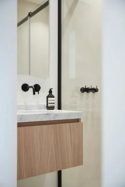 Subliem tuinappartement met zonneterras van 72m²  in een karaktervolle villaresidentie.