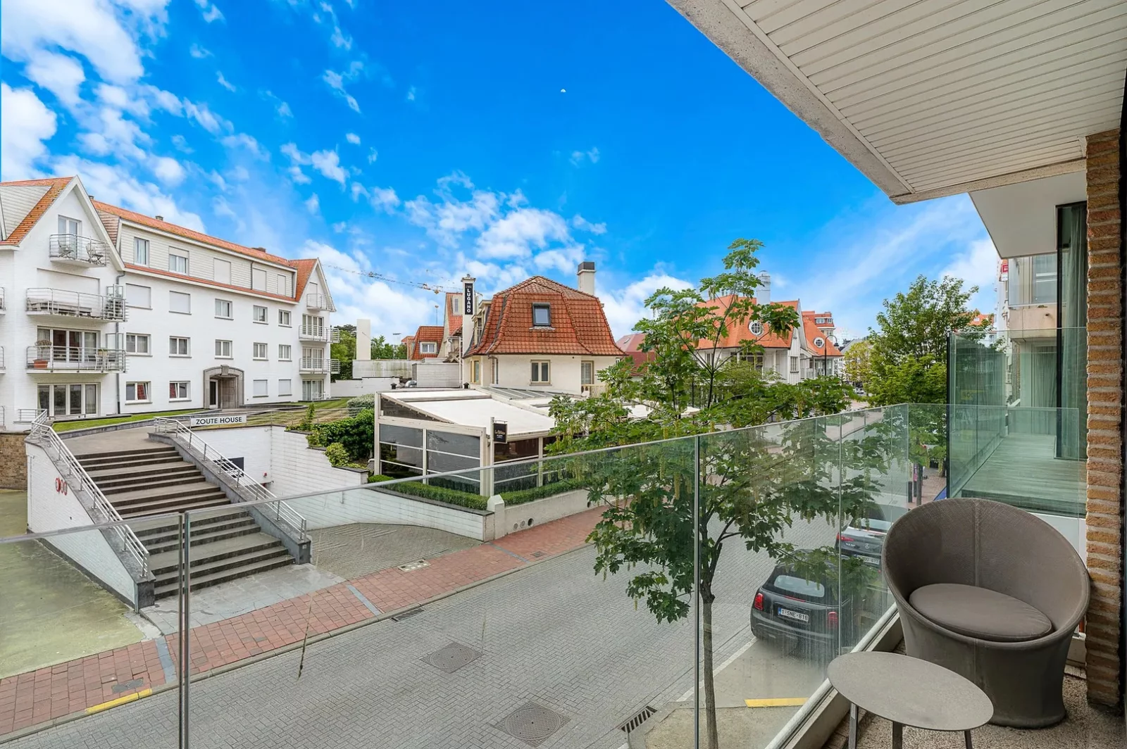 Mooi appartement op de Kustlaan met zuidgericht terras.