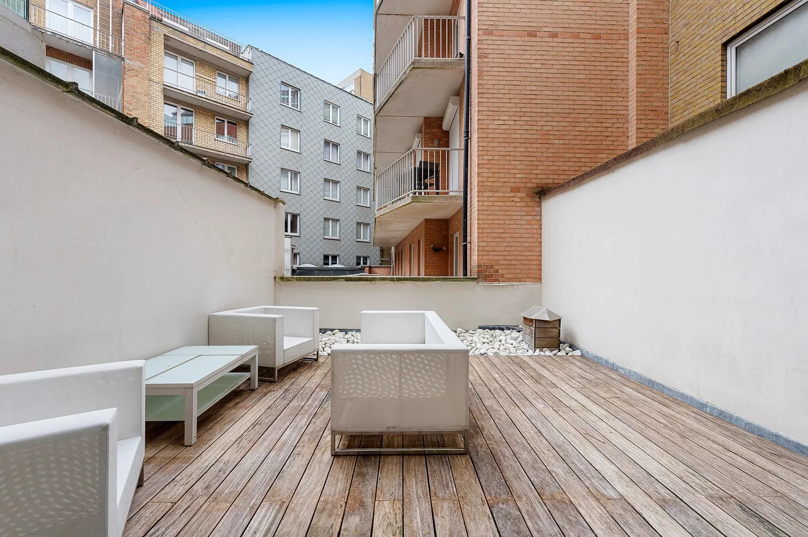 Mooi appartement op de Kustlaan met zuidgericht terras.