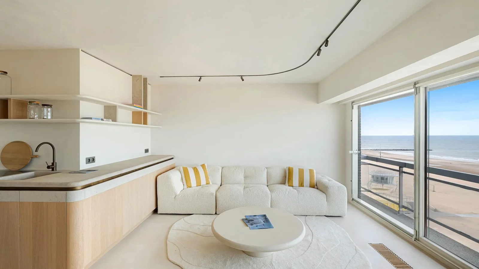 Mooi appartement  met zeezicht gelegen nabij Albertplein.