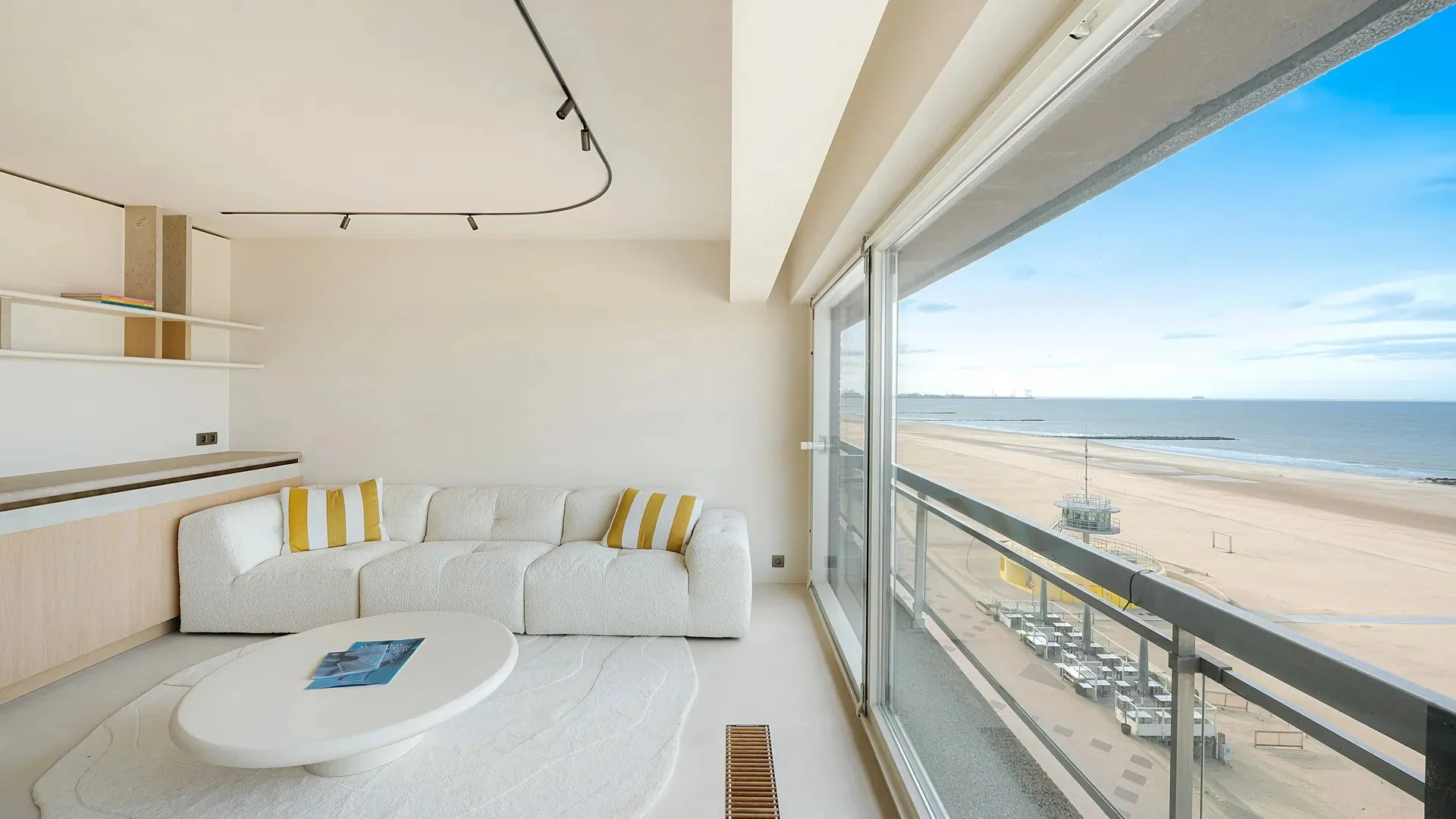Mooi appartement  met zeezicht gelegen nabij Albertplein.