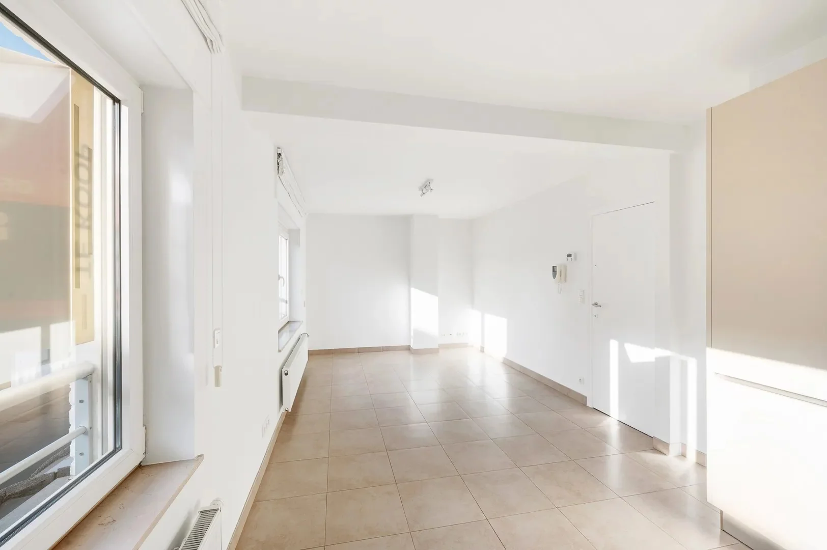Charmante woning te koop centraal gelegen in Oud-Knokke vlakbij het centrum.