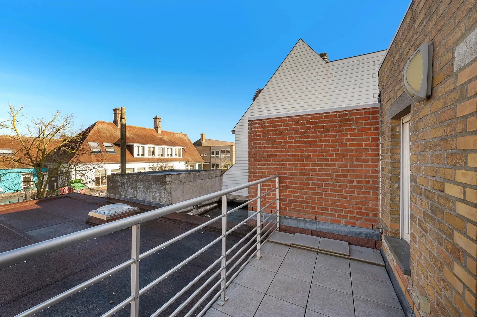 Charmante woning te koop centraal gelegen in Oud-Knokke vlakbij het centrum.