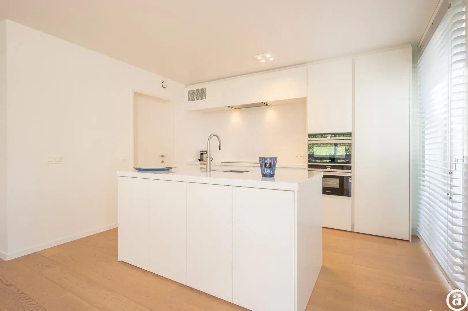 Prachtige, lichtrijke woning in hartje Zoute.