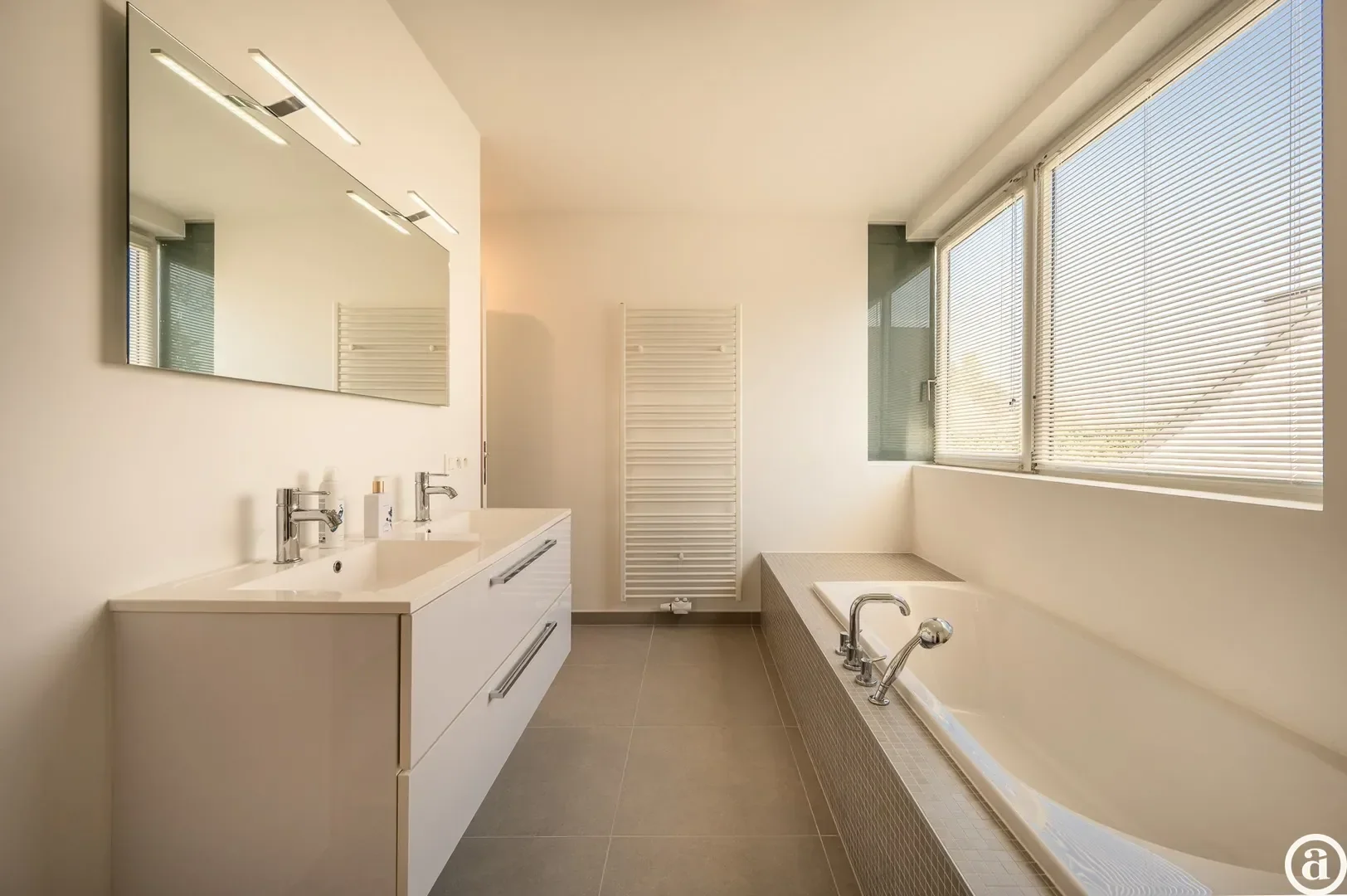 Prachtige, lichtrijke woning in hartje Zoute.