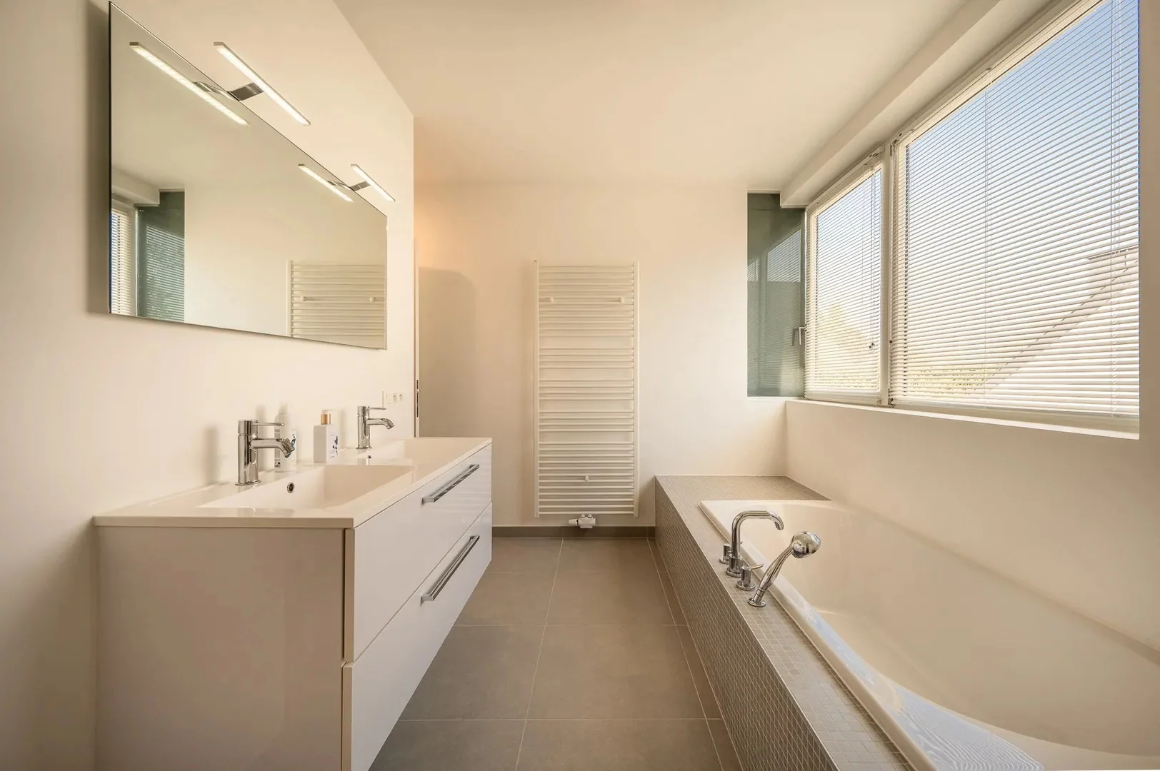 Prachtige, lichtrijke woning in hartje Zoute.