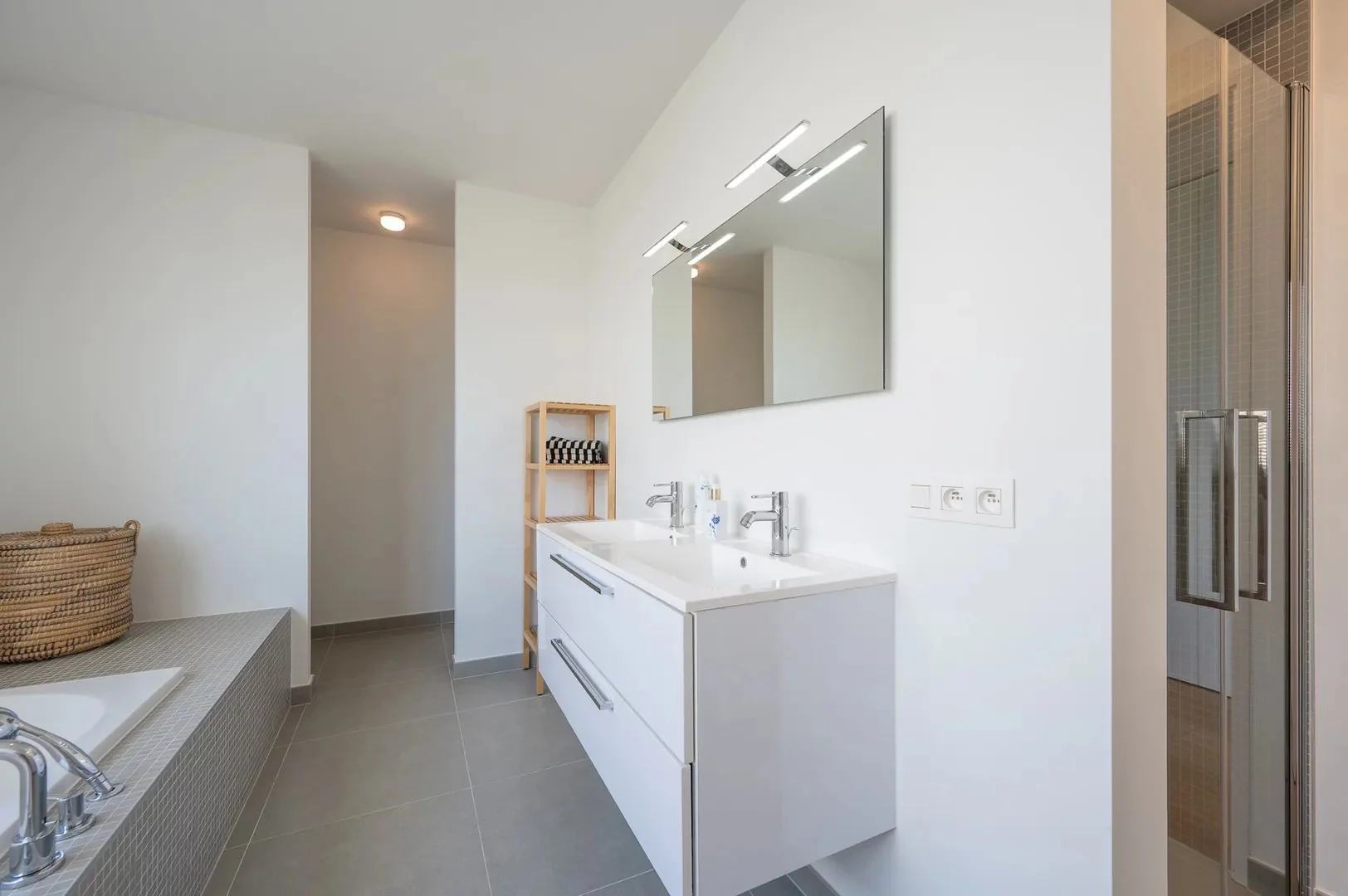 Prachtige, lichtrijke woning in hartje Zoute.