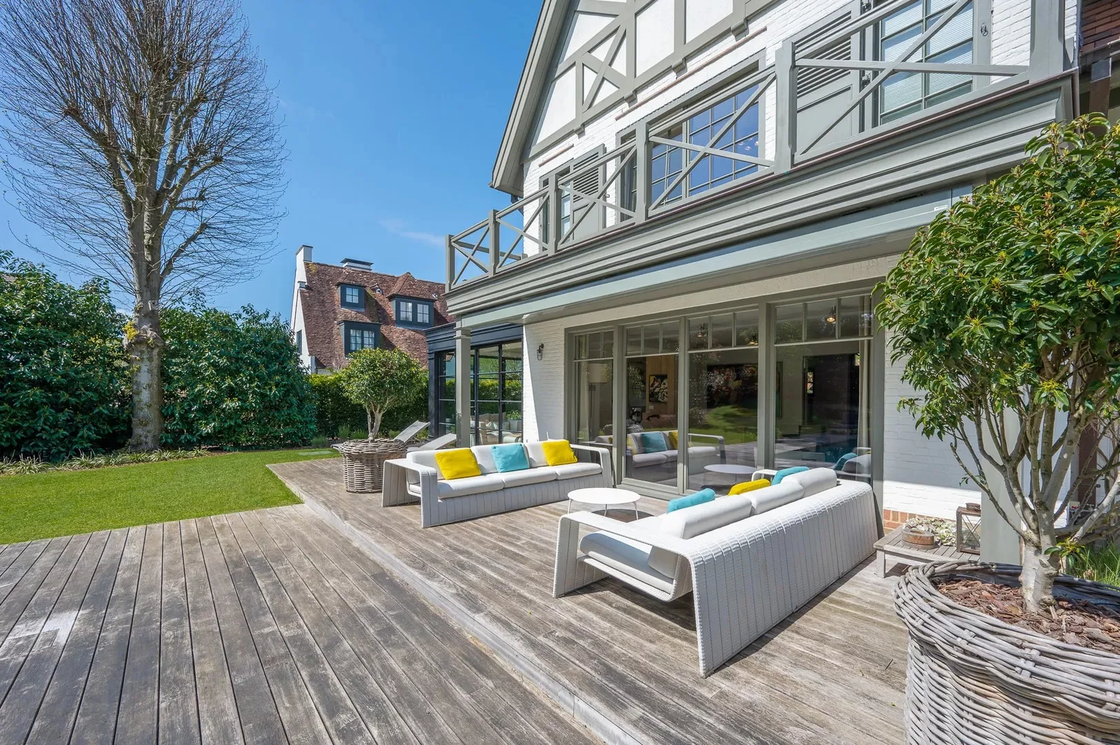 Prachtige villa met zwembad rustig gelegen in een paadje in hartje Zoute.