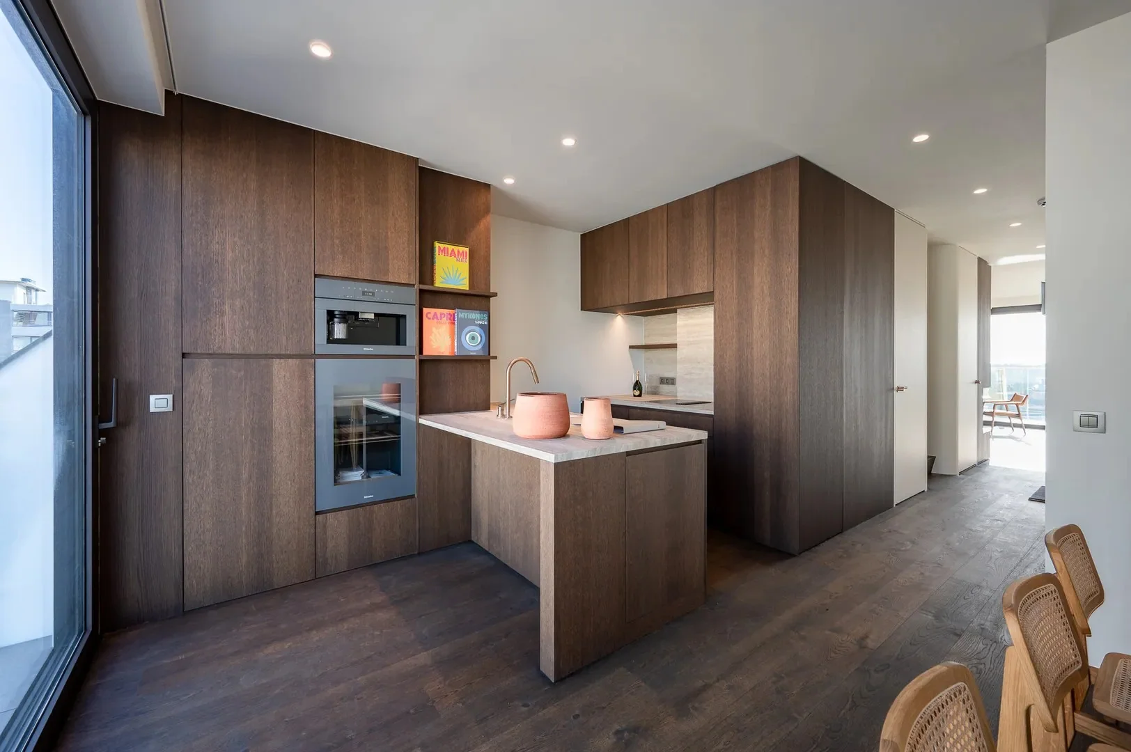 Nieuwbouwappartement gelegen in hartje het Zoute met een prachtig open zicht op de villa's.