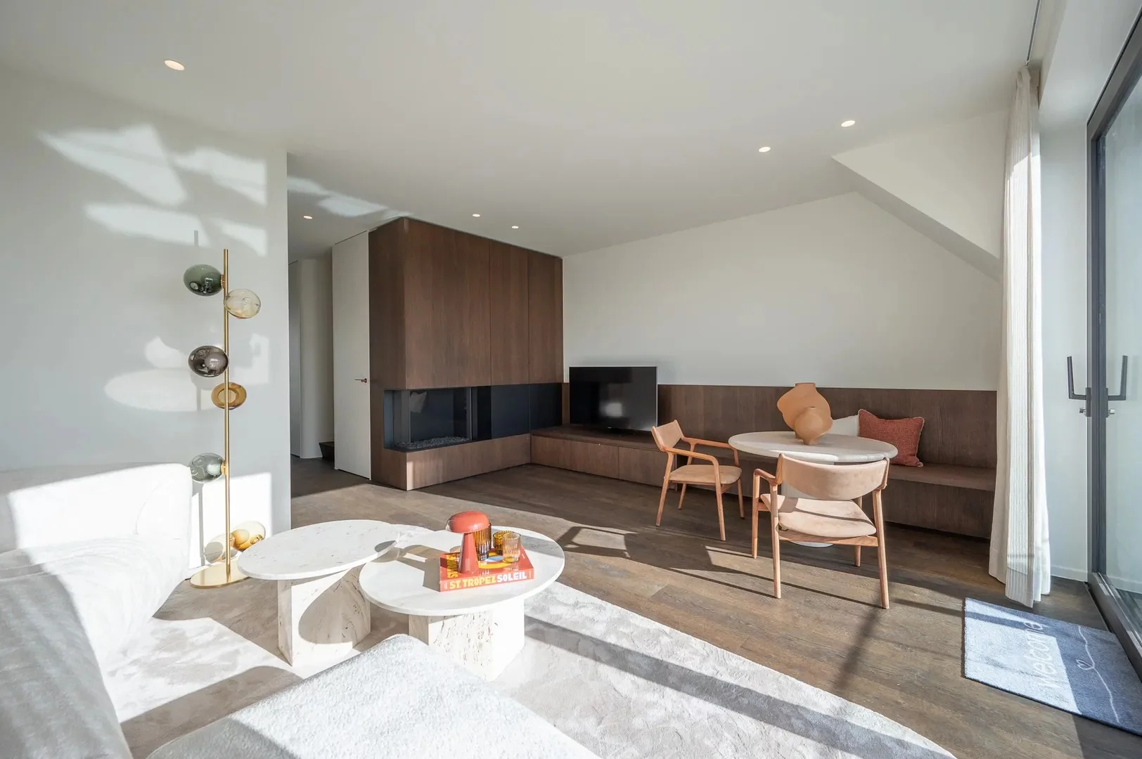 Nieuwbouwappartement gelegen in hartje het Zoute met een prachtig open zicht op de villa's.