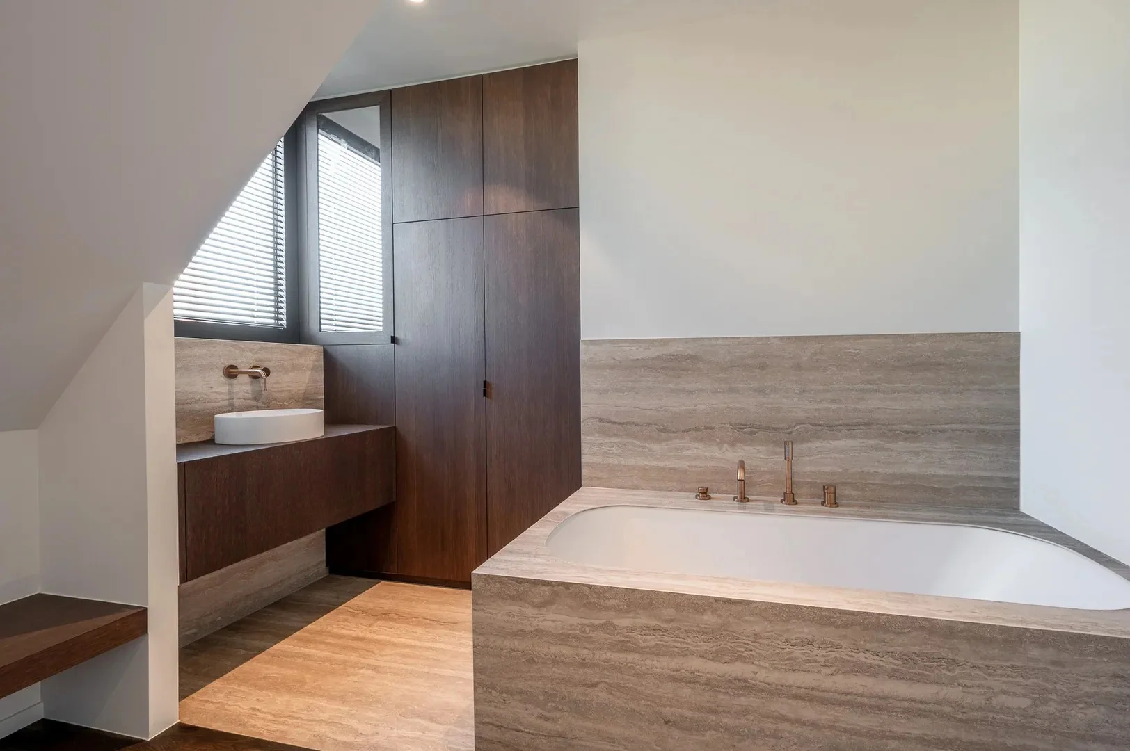 Nieuwbouwappartement gelegen in hartje het Zoute met een prachtig open zicht op de villa's.