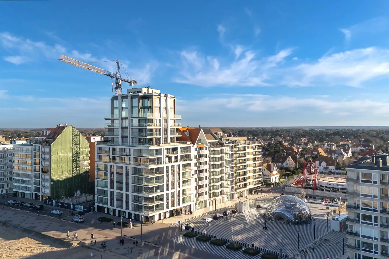 Penthouse (met 12m gevel) met zeezicht op het Albertplein.