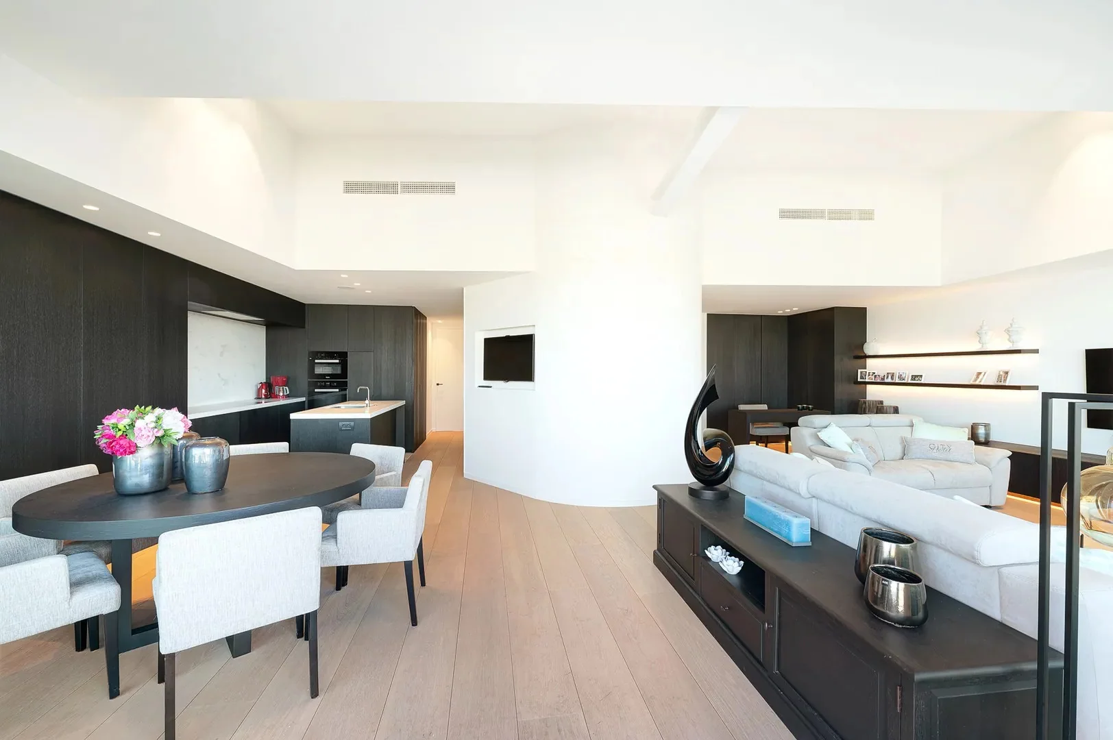 Penthouse (met 12m gevel) met zeezicht op het Albertplein.