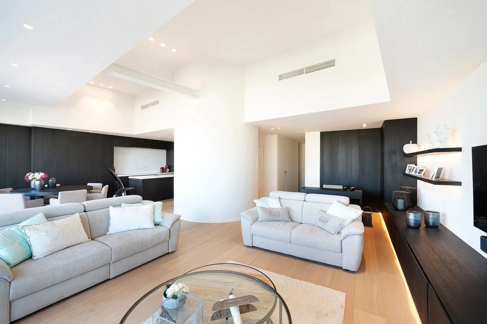 Penthouse (met 12m gevel) met zeezicht op het Albertplein.