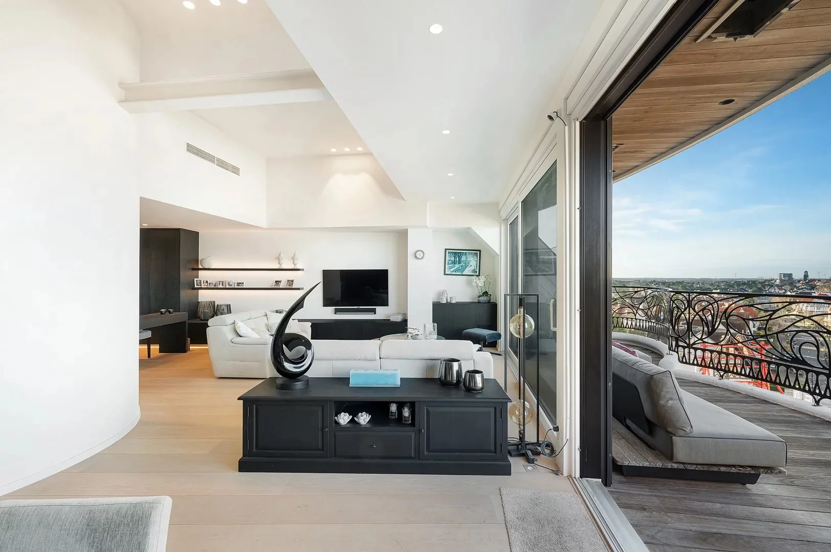Penthouse (met 12m gevel) met zeezicht op het Albertplein.