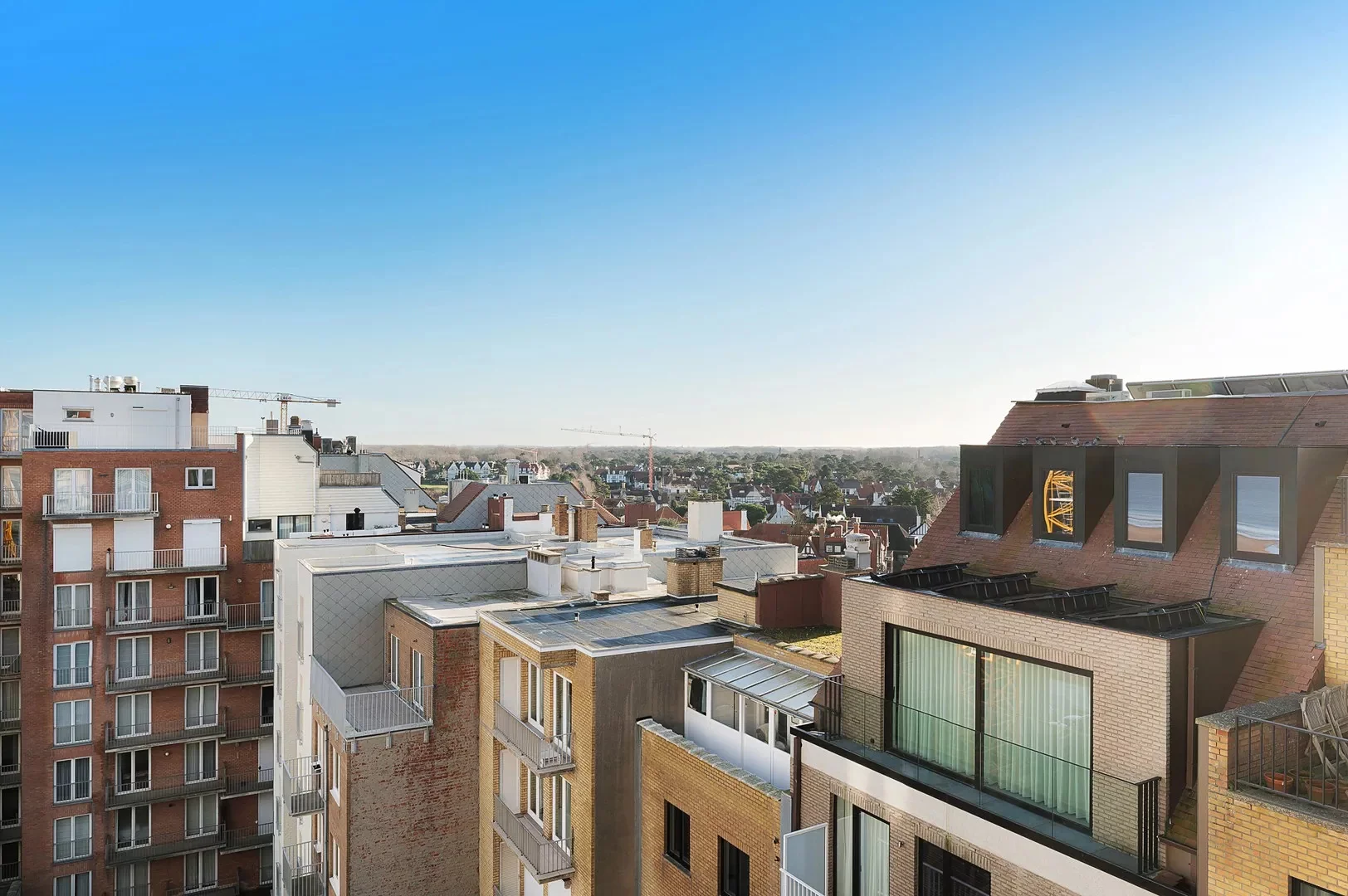 Penthouse (met 12m gevel) met zeezicht op het Albertplein.