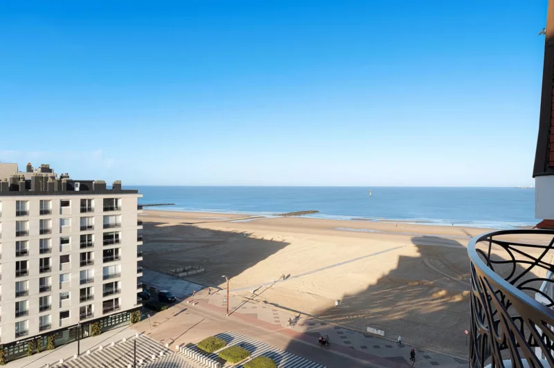 Penthouse (met 12m gevel) met zeezicht op het Albertplein.