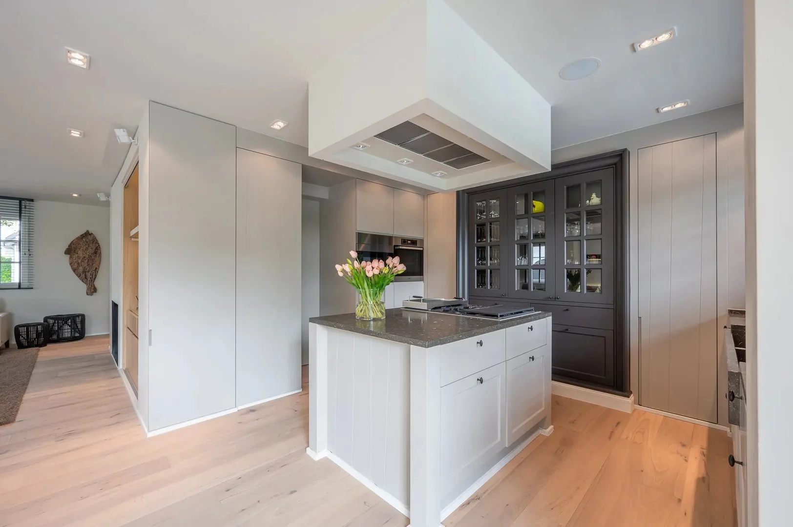Hedendaagse alleenstaande villa in rustige omgeving te Knokke